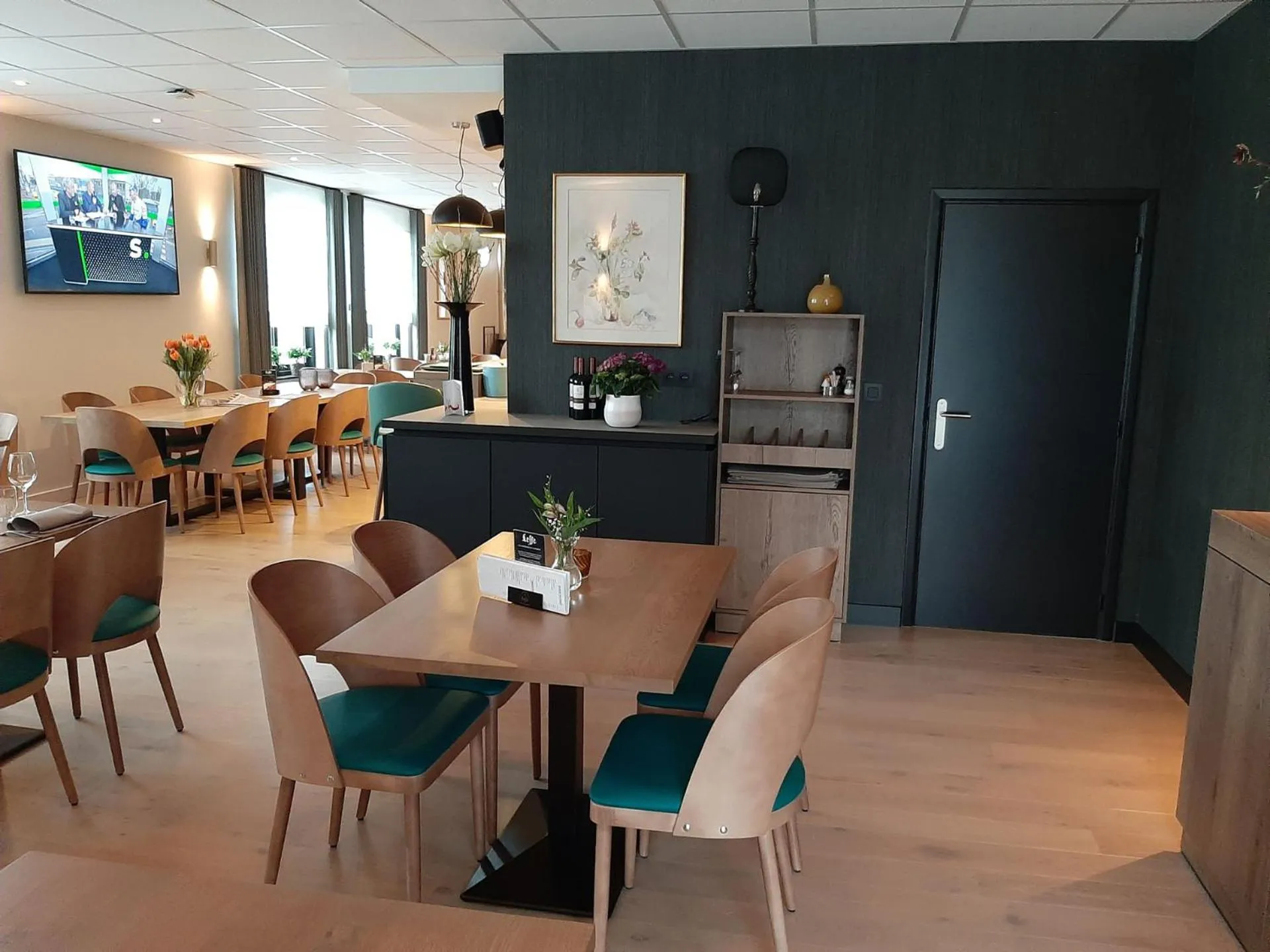 Restaurant/places to eat in Hotel Limburgia