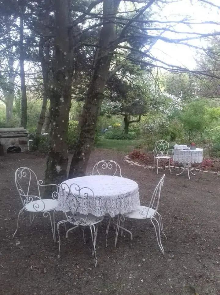 Double Room with Garden View in La Haie à Cerf Double Room with Garden View in La Haie à Cerf