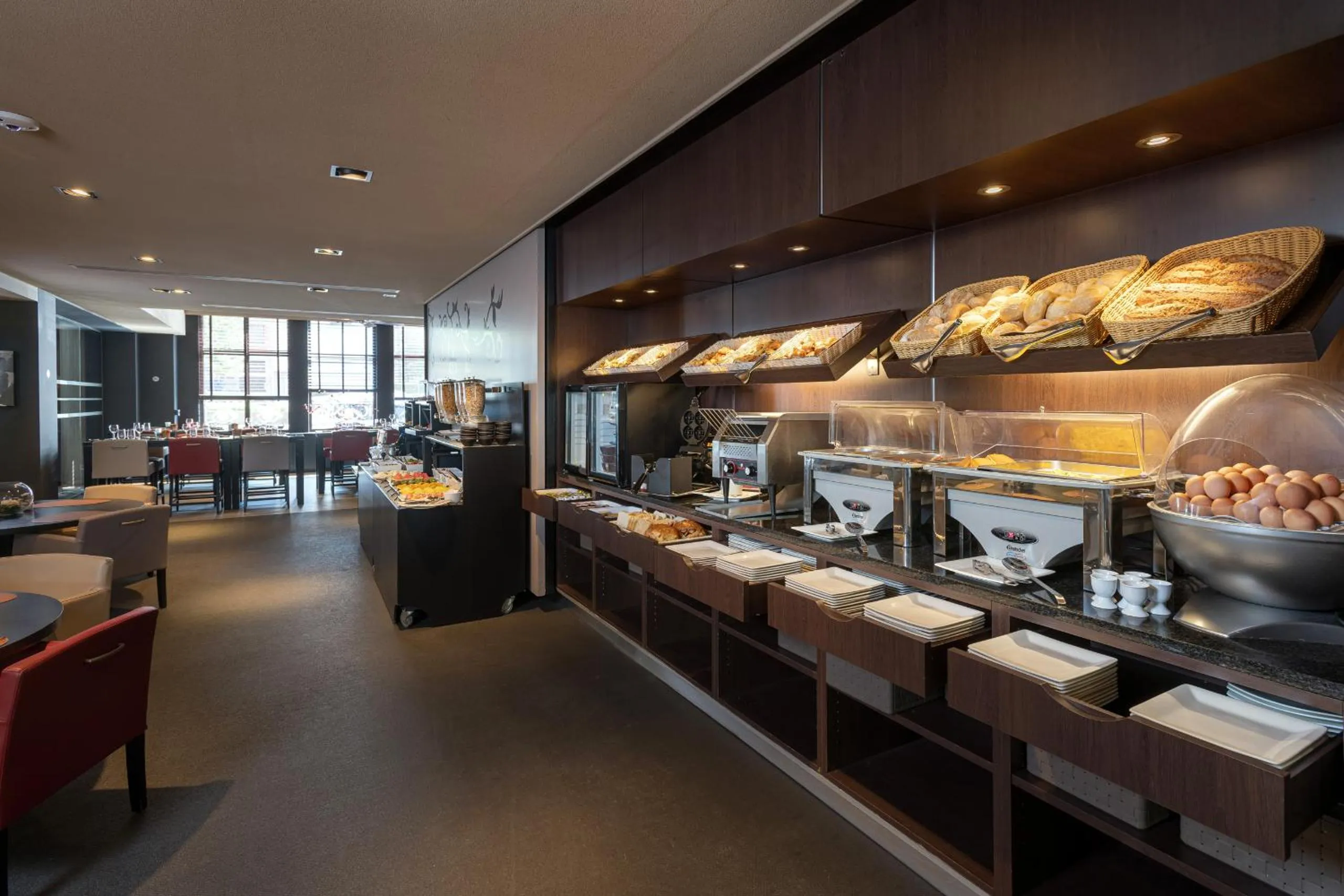 Buffet breakfast in Martin's Brussels EU