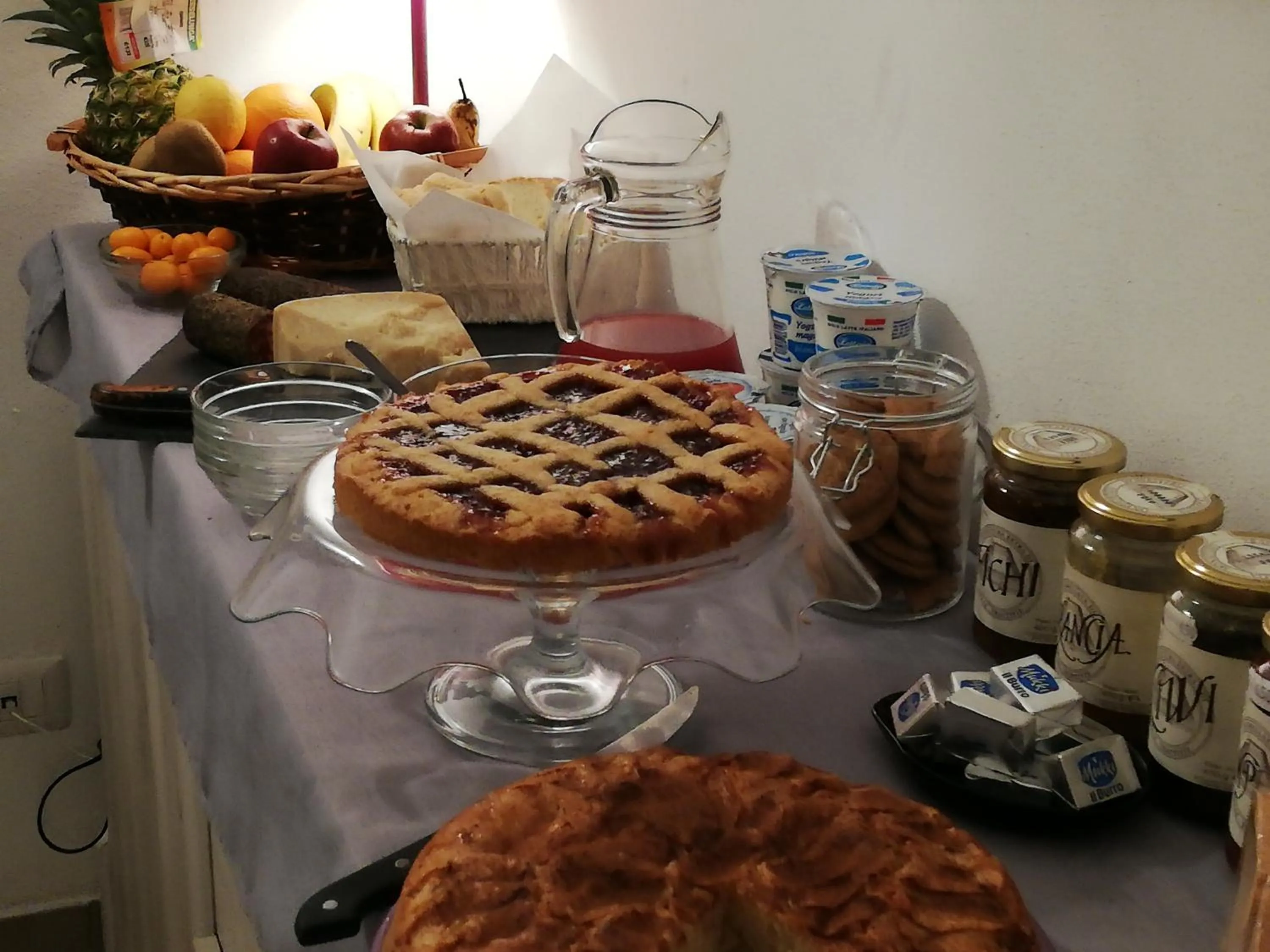 Buffet breakfast in B & B Eliana