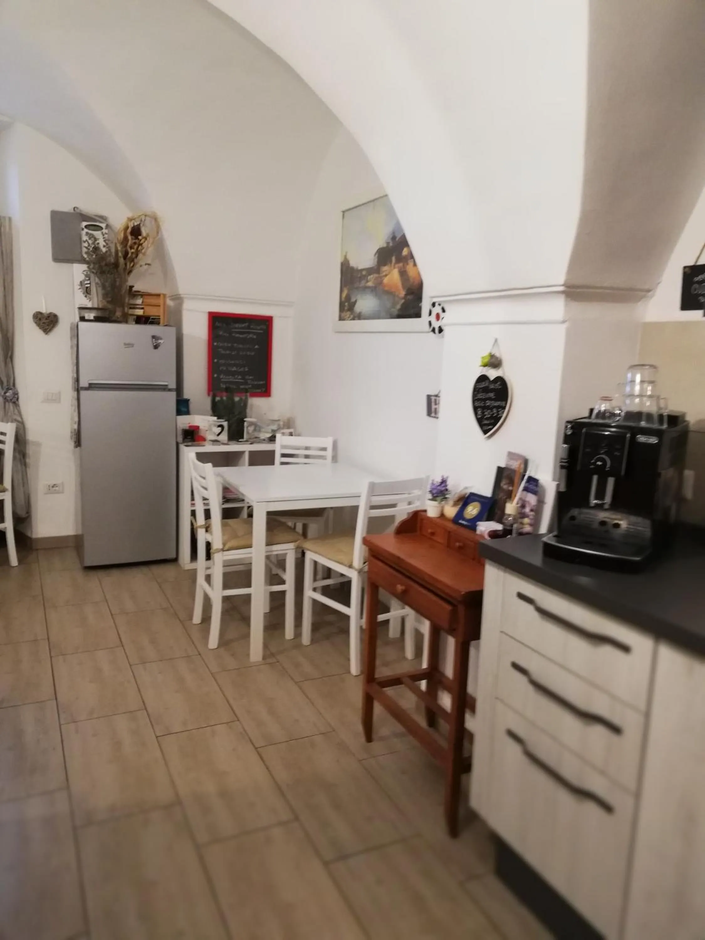 Communal kitchen in B & B Eliana