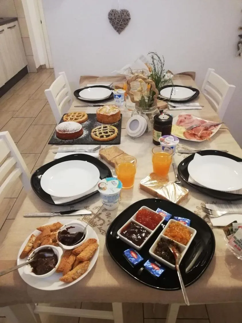 Breakfast in B & B Eliana