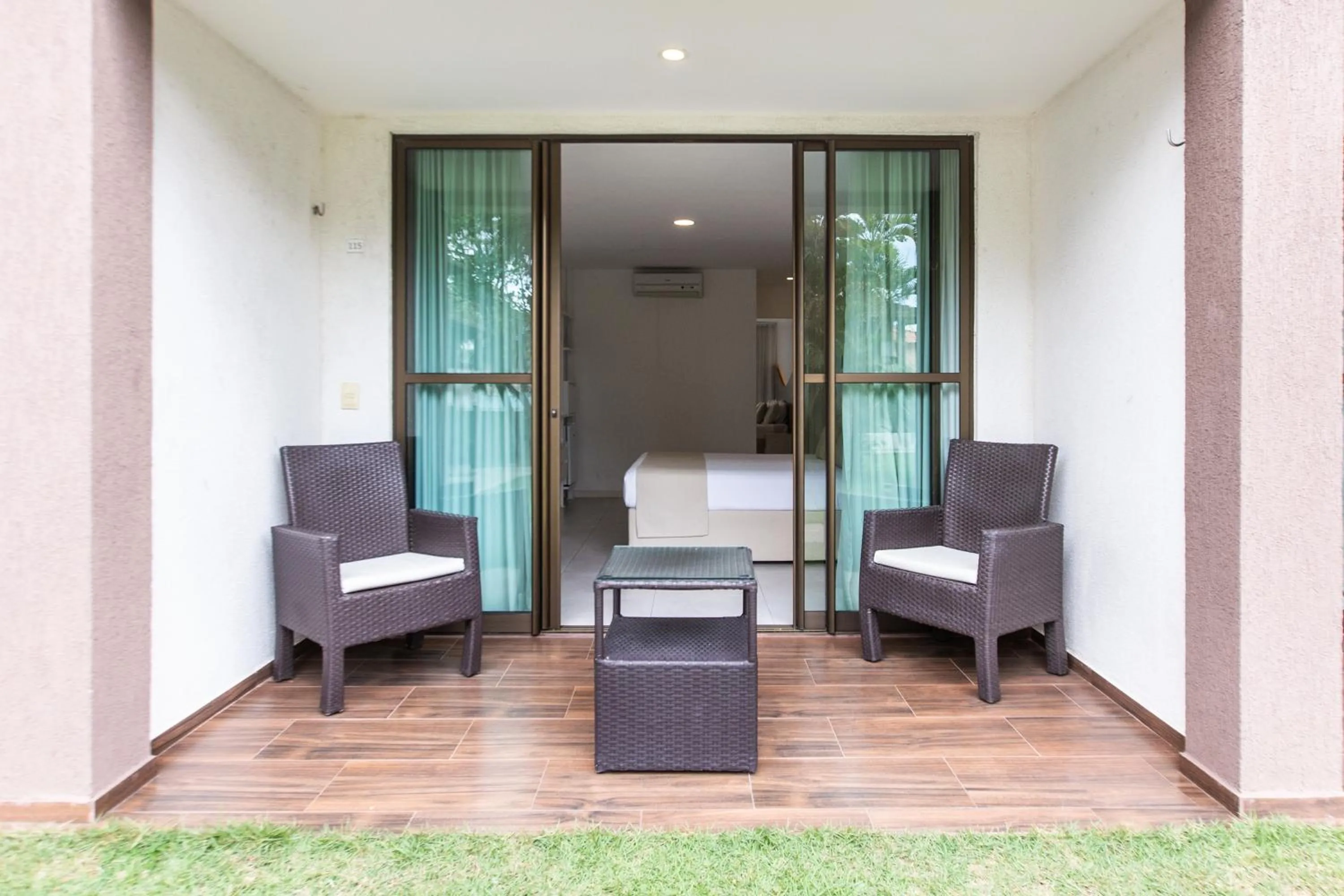 Duro Beach Garden Hotel