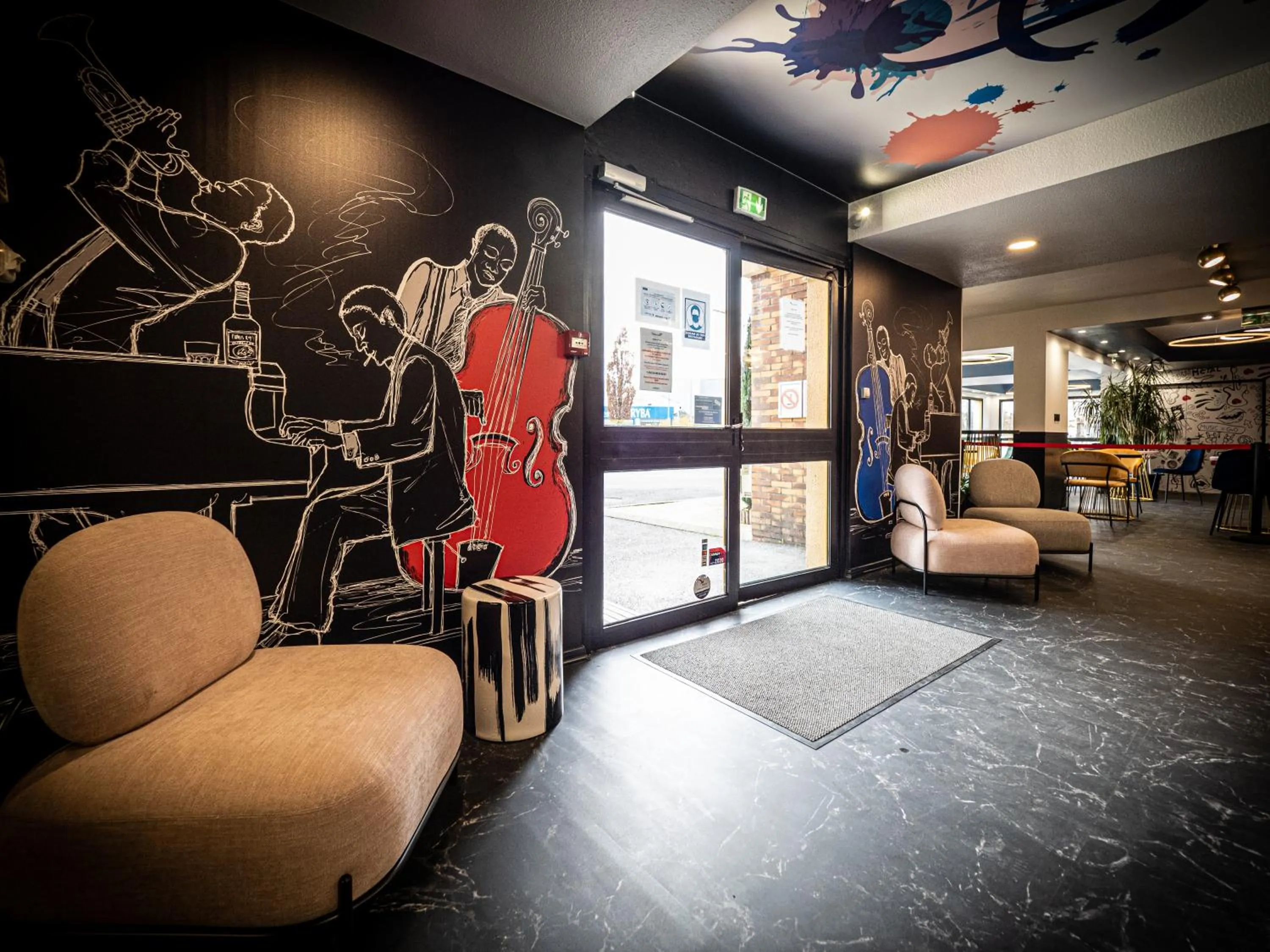Lobby or reception in Welcomotel Beauvais Aéroport