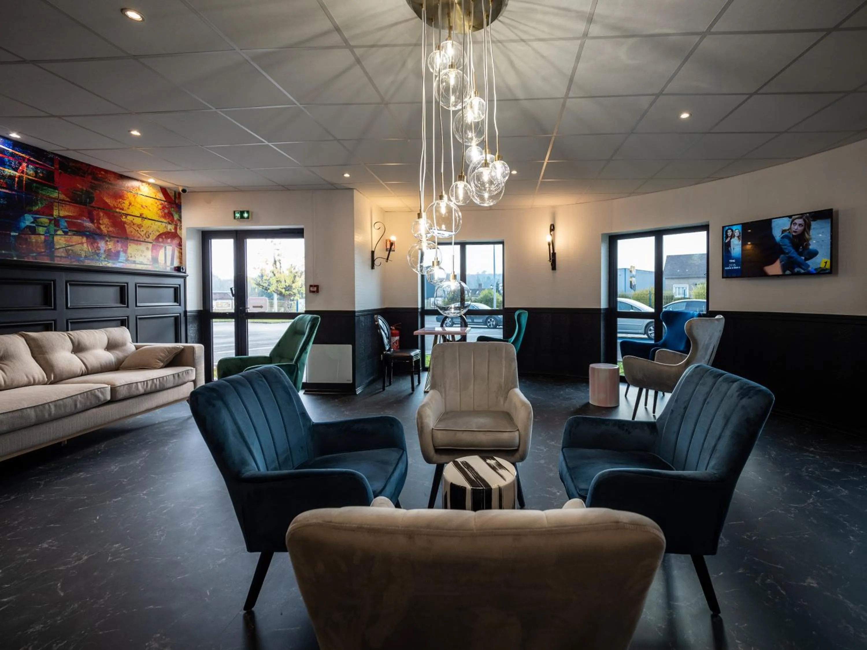 Lounge or bar in Welcomotel Beauvais Aéroport