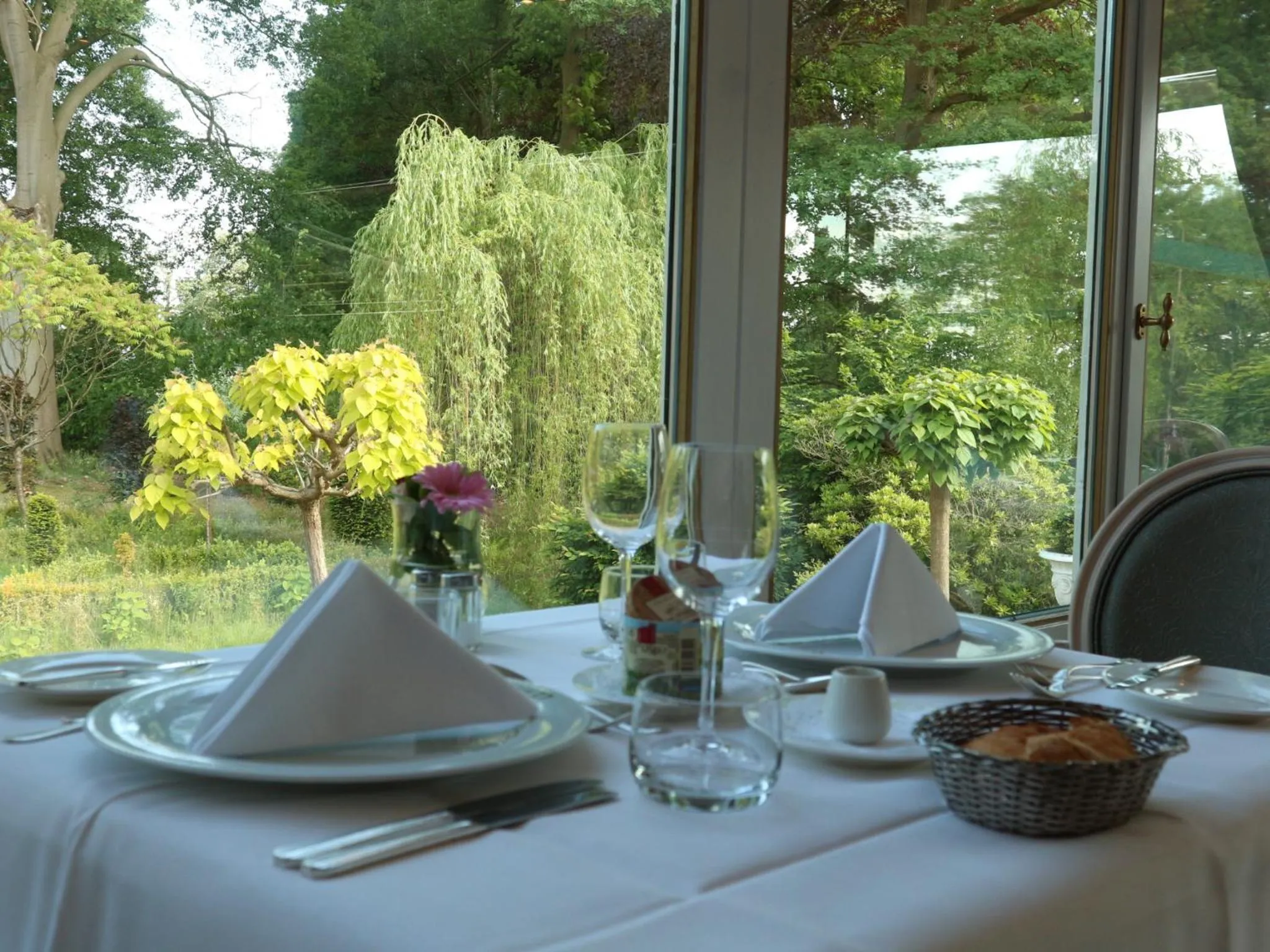 Restaurant/places to eat in Kasteel Wurfeld