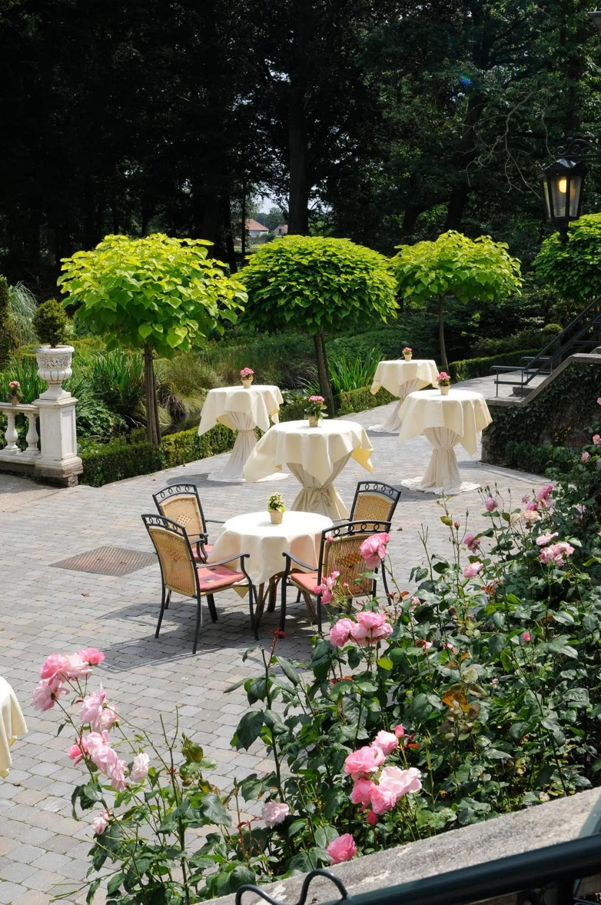 Restaurant/places to eat in Kasteel Wurfeld