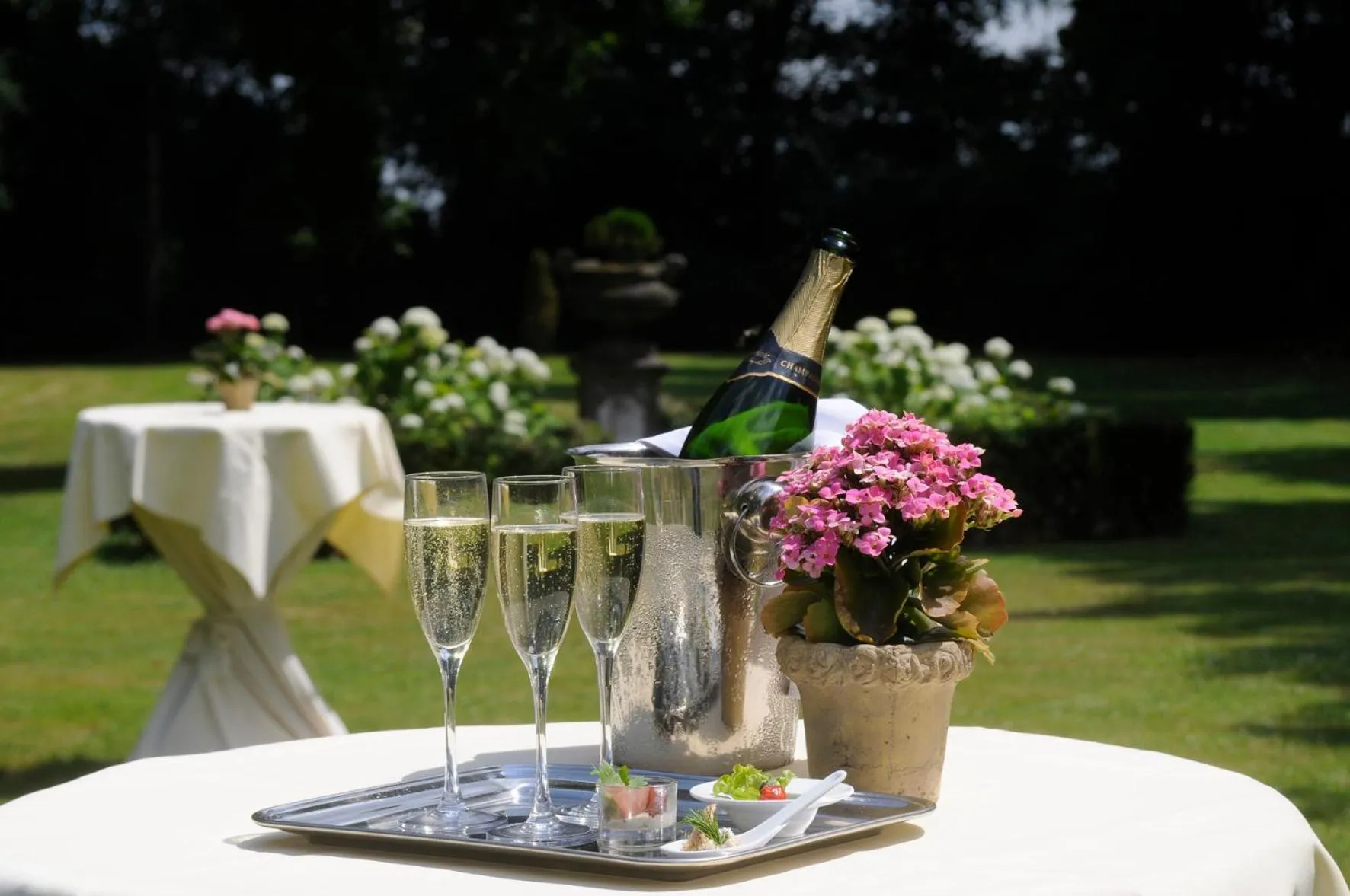 Restaurant/places to eat in Kasteel Wurfeld