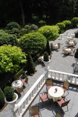 Restaurant/places to eat in Kasteel Wurfeld