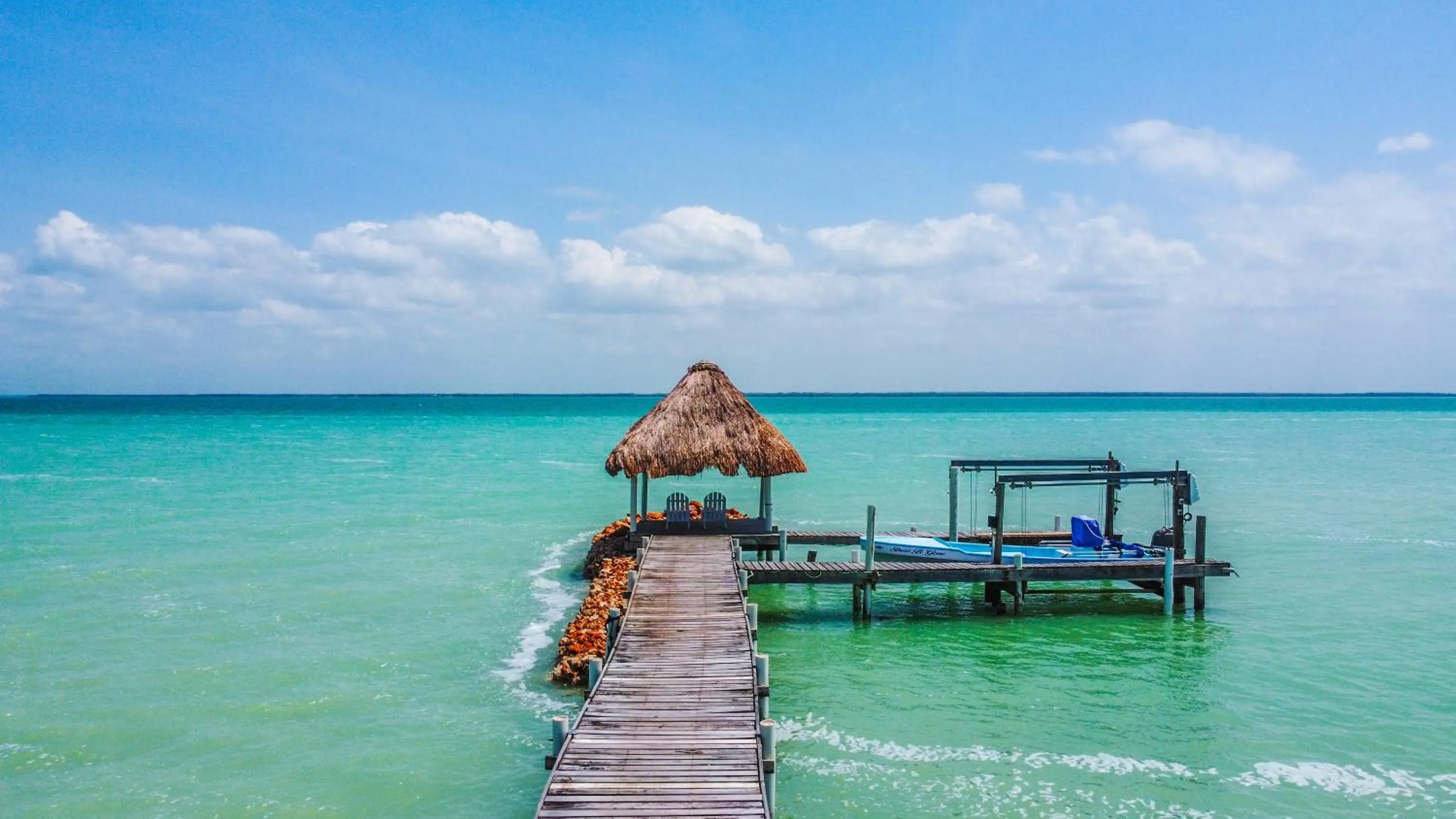 Sea view in Tilt-Ta-Dock Resort Belize