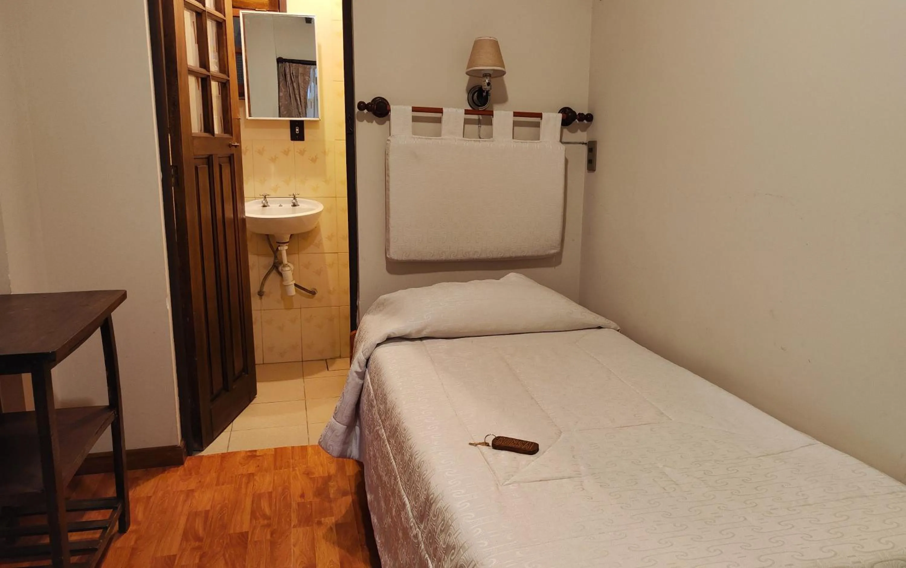 Standard Single Room in "HOTEL BOUTIQUE LA MAISON DE LA BOLIVIE" Casa de Huéspedes