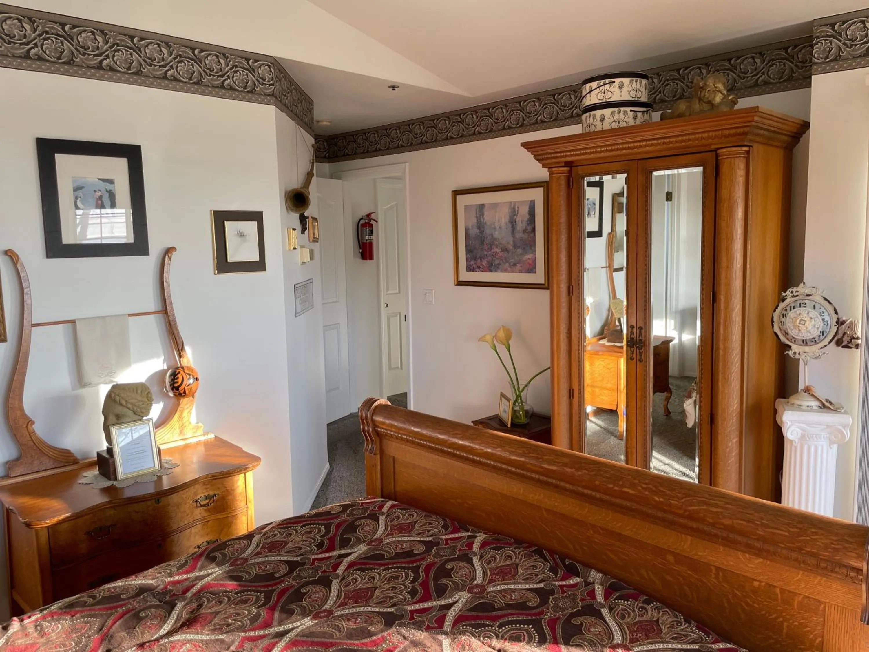 Bed in Marina Street Inn