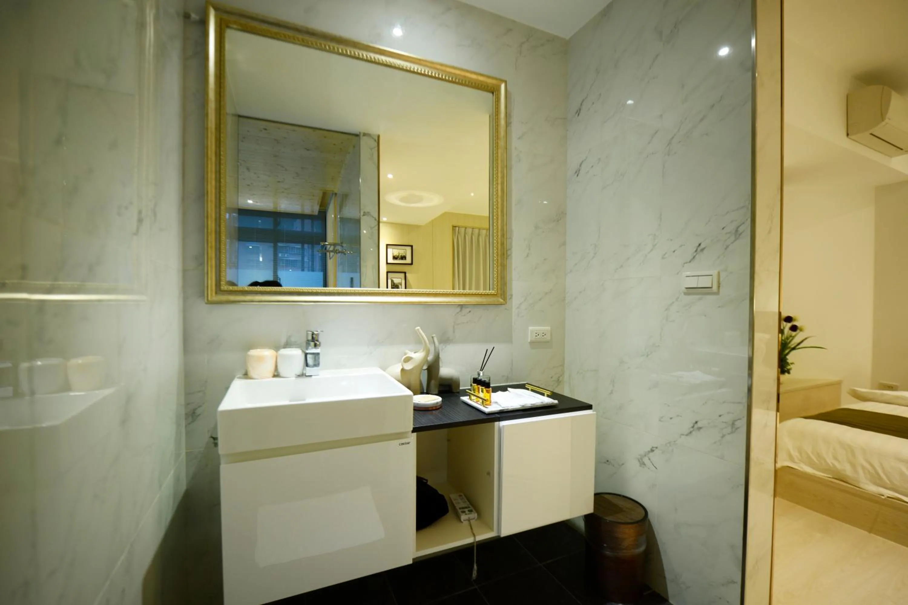 Bed in Happy House B&B