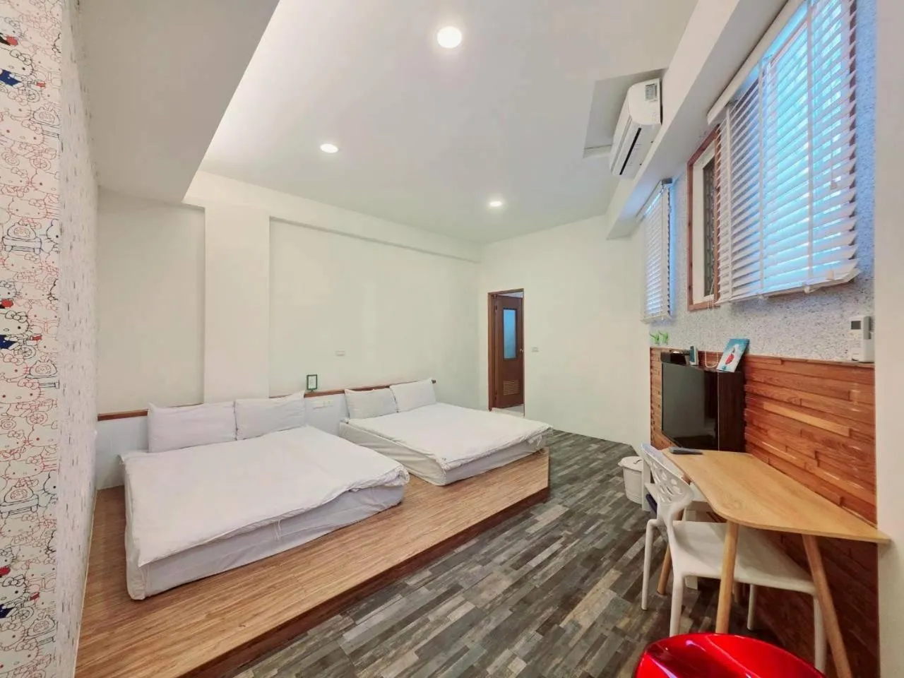 Bedroom, Bed in Q House