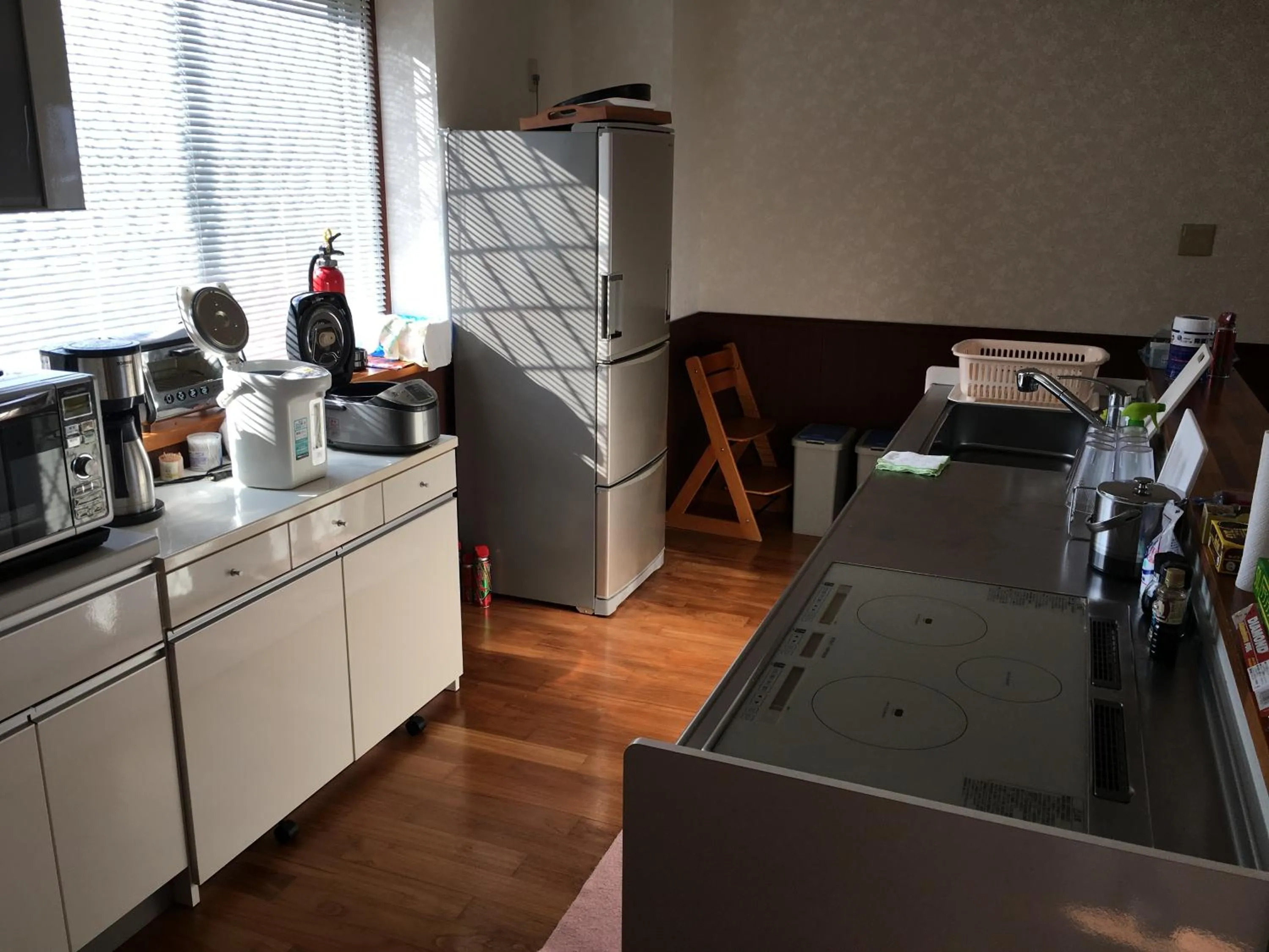 Kitchen or kitchenette in Seaside KLATCH -Villa&sauna-