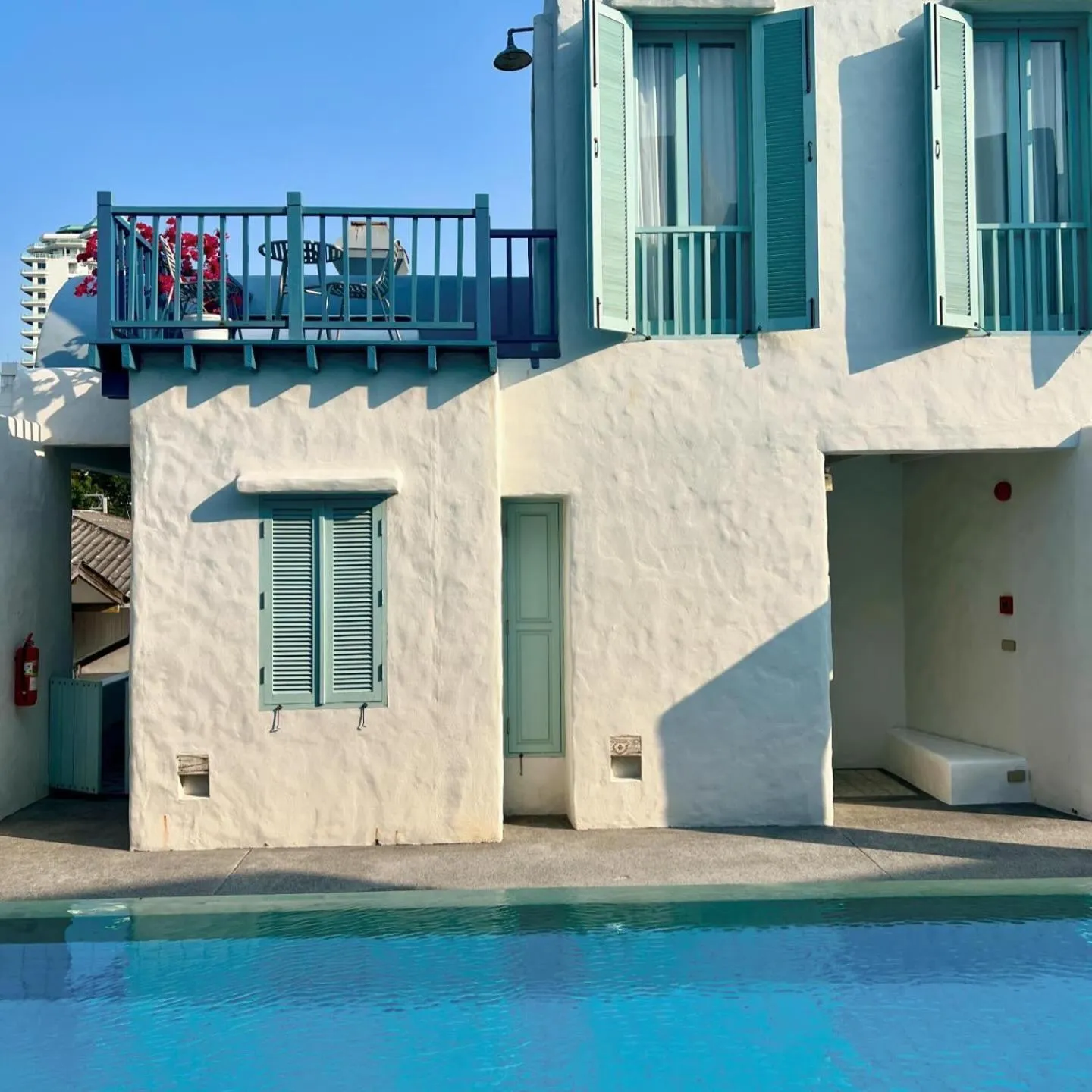 Property building in Resort de Paskani