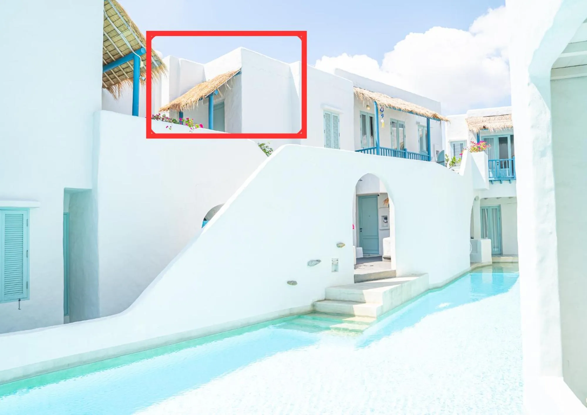 Property building in Resort de Paskani