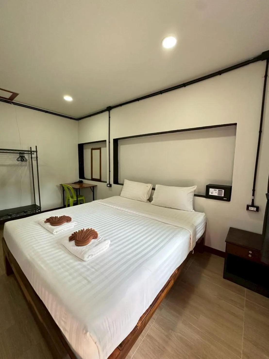 Bed in Klongdao Sunset Villa