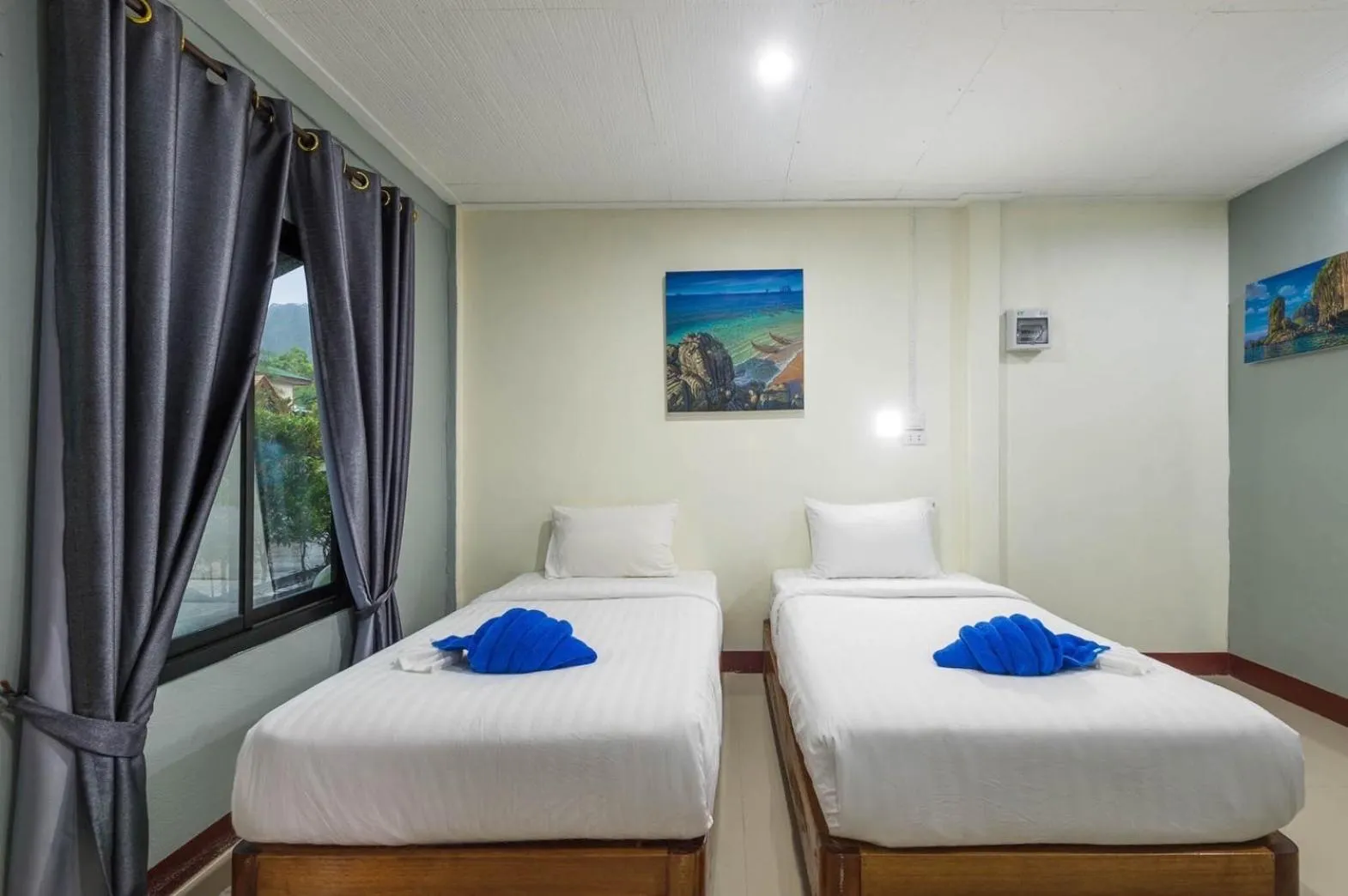 Bed in Klongdao Sunset Villa