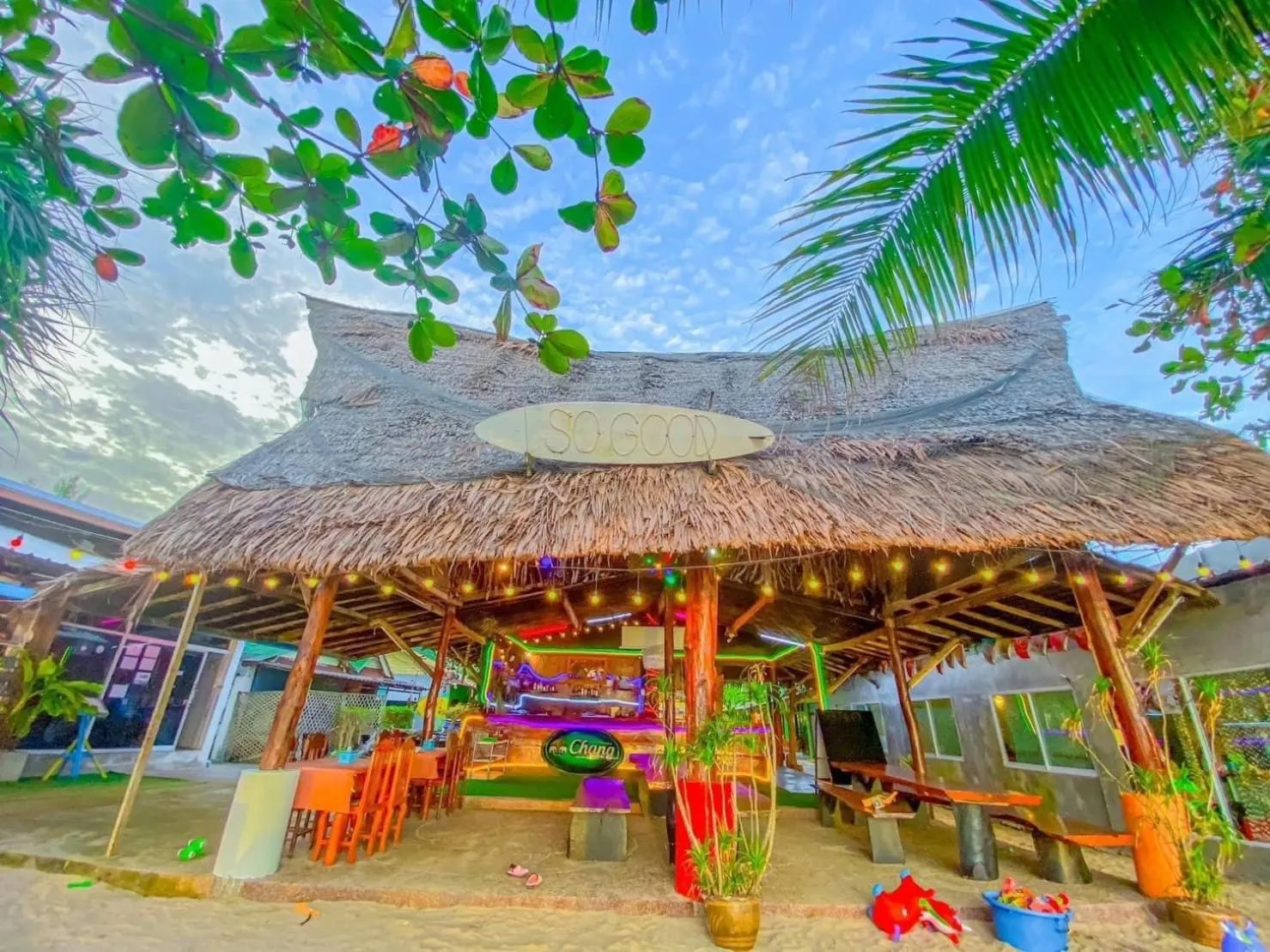 Restaurant/places to eat in Klongdao Sunset Villa