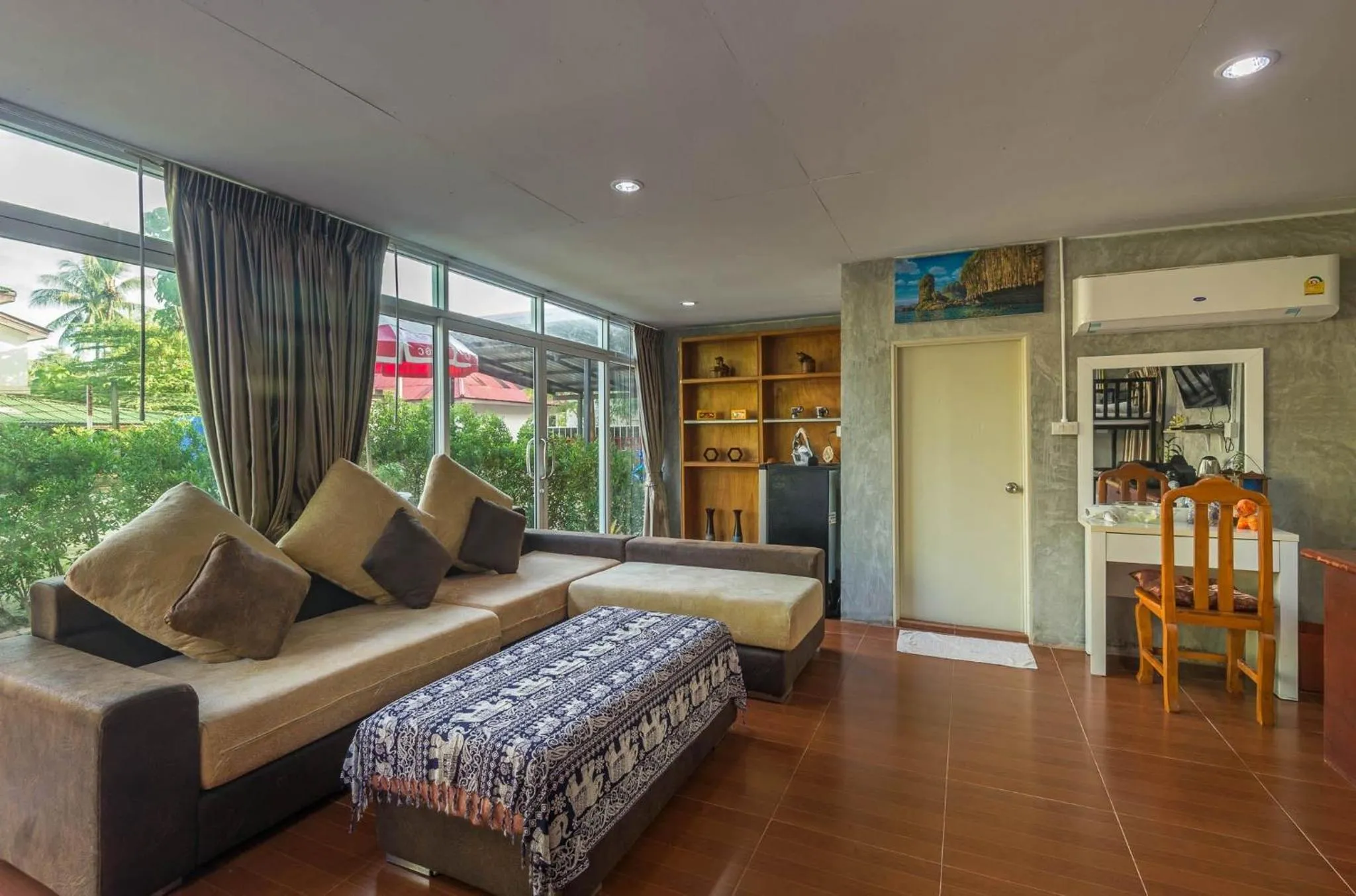 Bed in Klongdao Sunset Villa