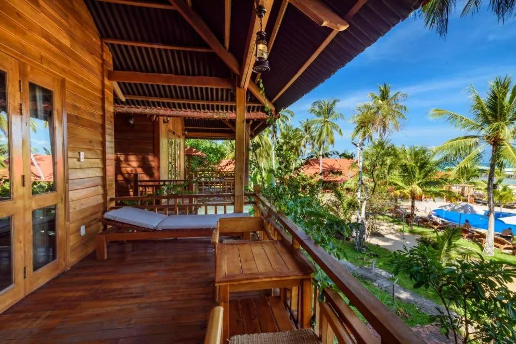 Beach Front Bungalow - Free all Mini-bar in Mango Beach Resort