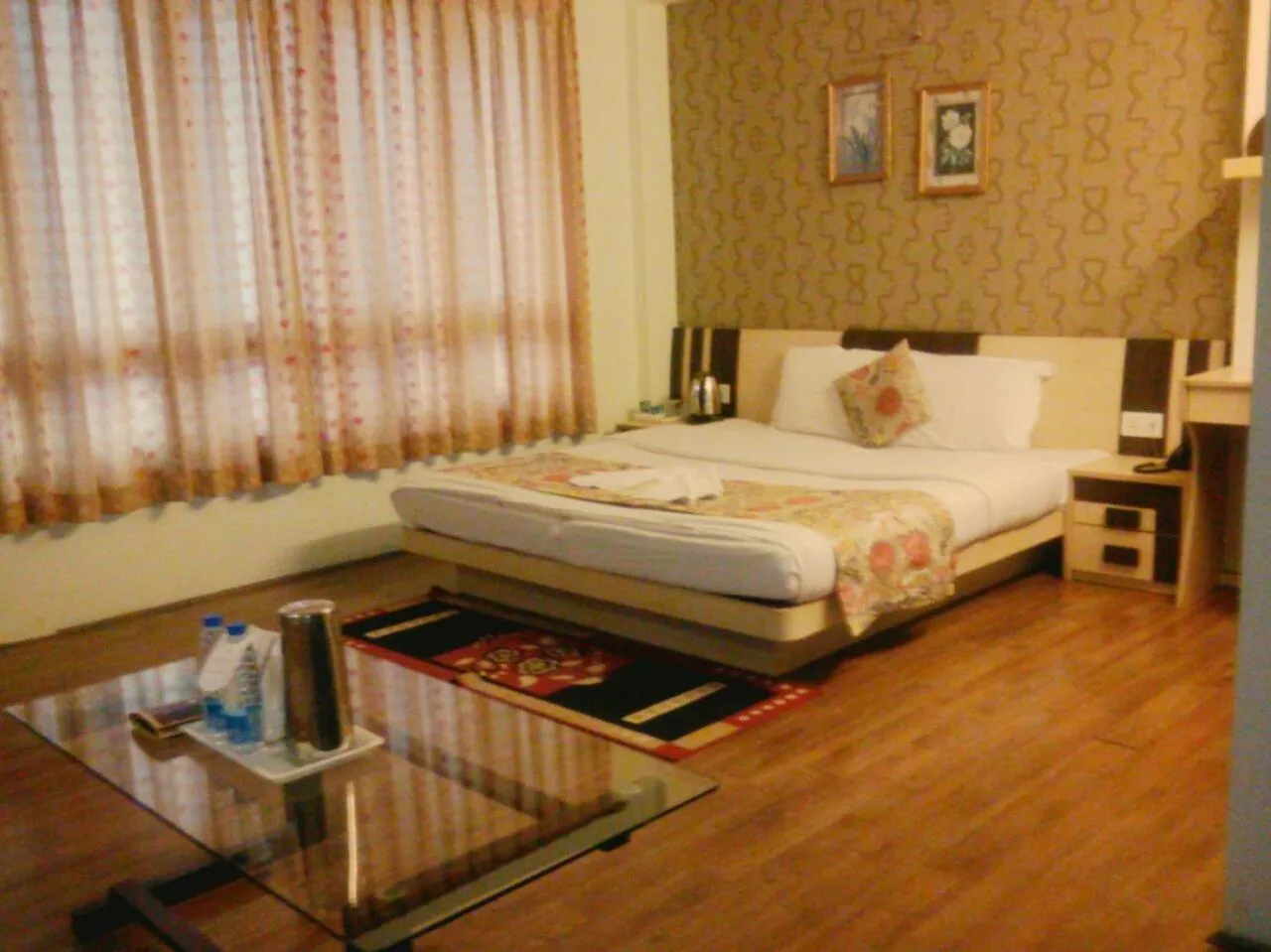 Photo of the whole room, Bed in Jagjeet's Sikkim Retreat
