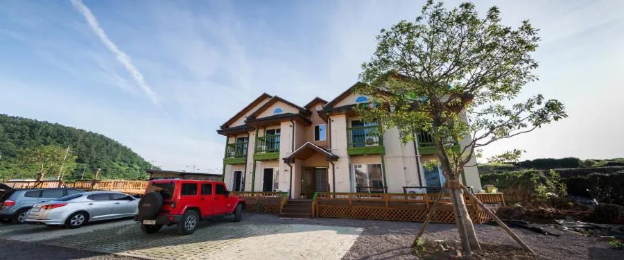 Property building in Red Windmill Pension