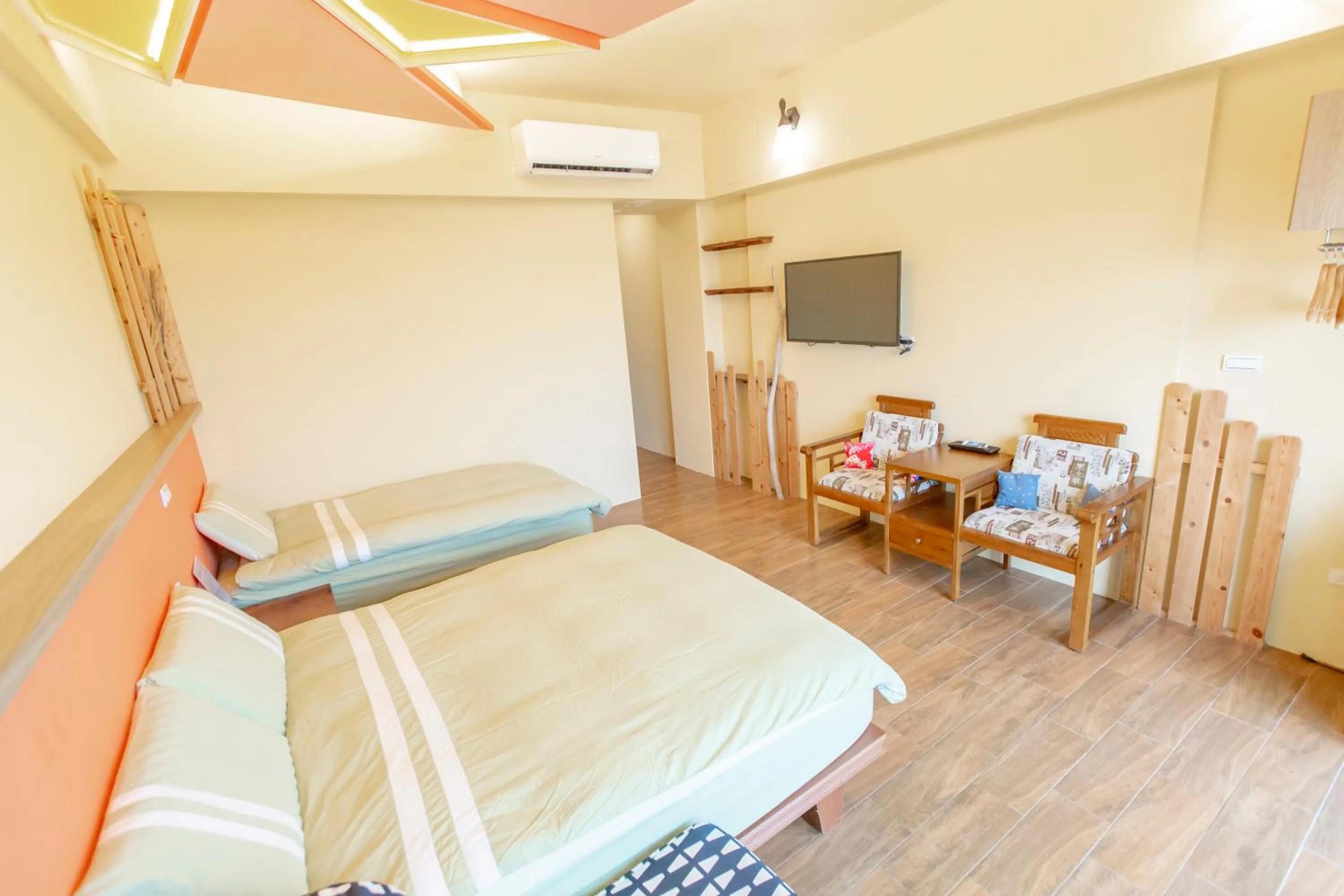 TV and multimedia in 龍家民宿 The Laid-back Dragon Lodge