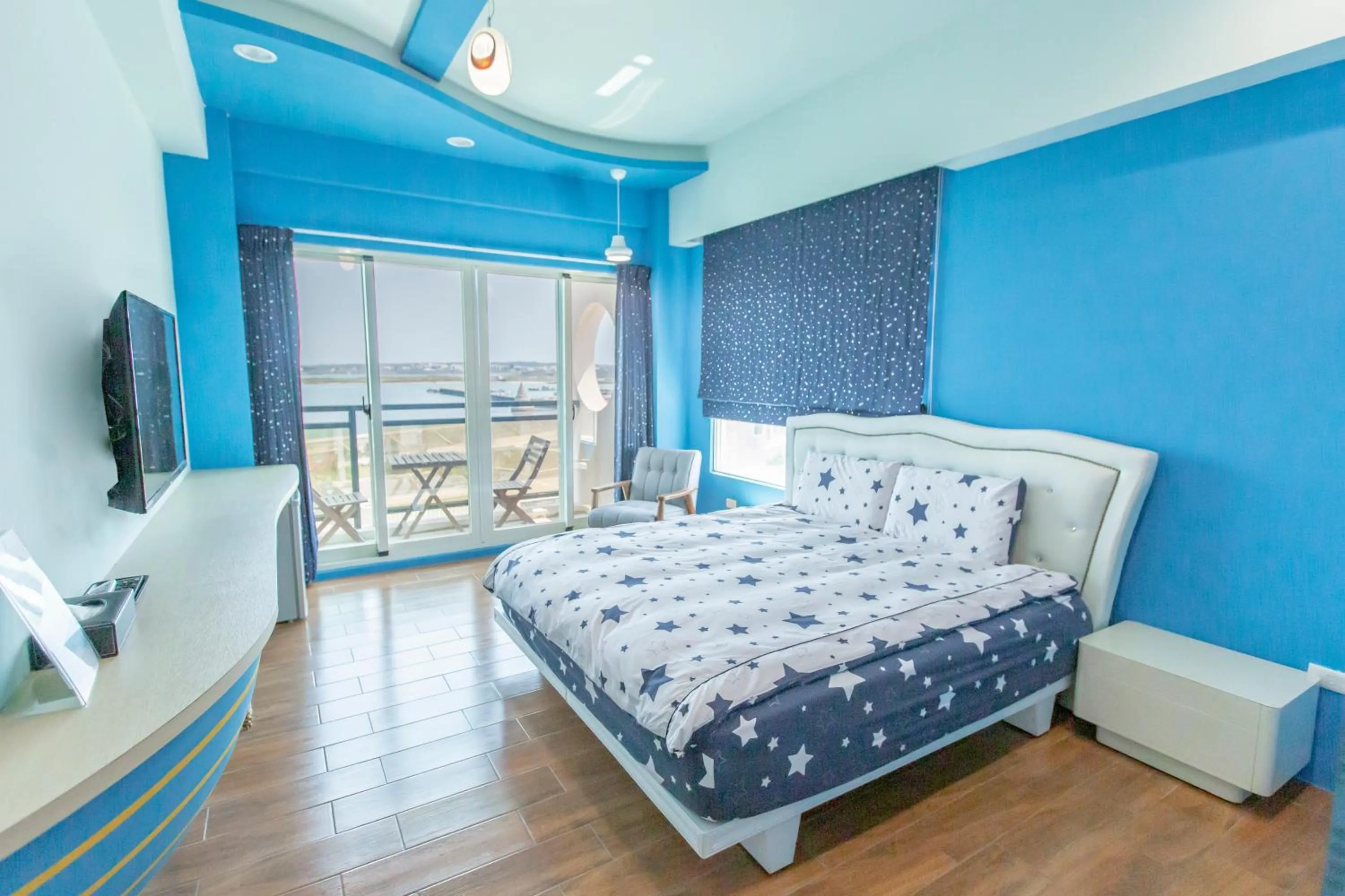 TV and multimedia in 龍家民宿 The Laid-back Dragon Lodge