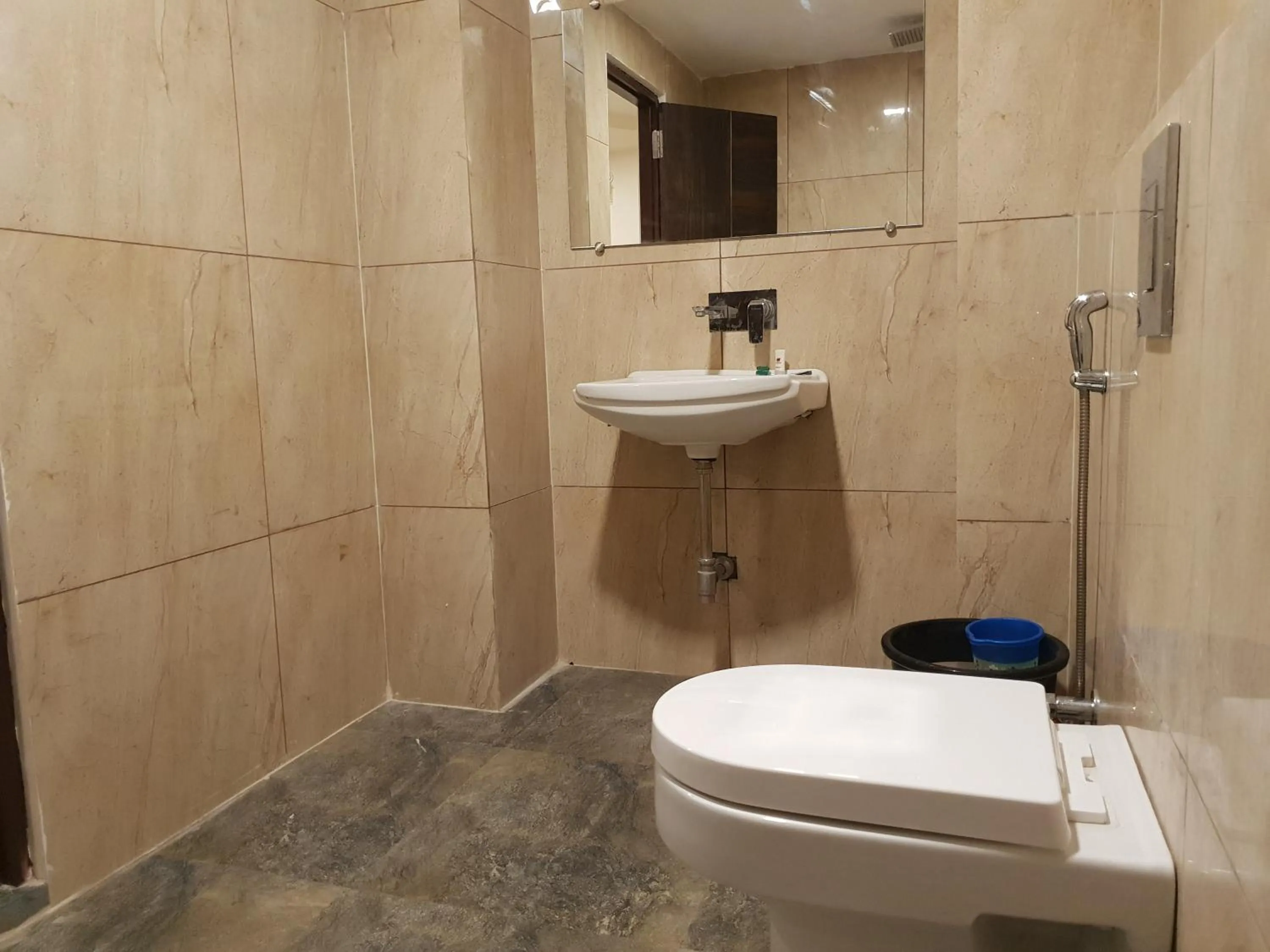 Bathroom in Hotel Mittal Paradise