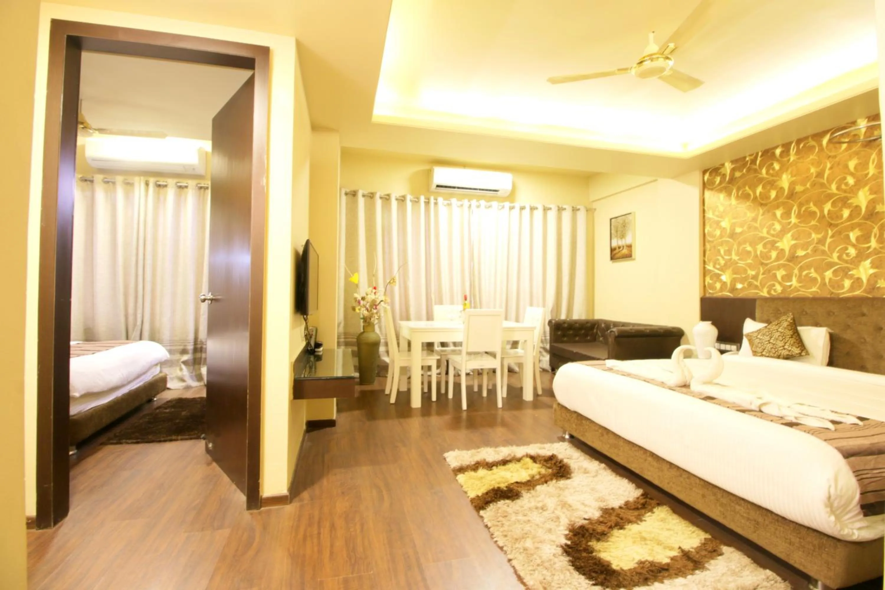 Photo of the whole room, Bed in Hotel Mittal Paradise