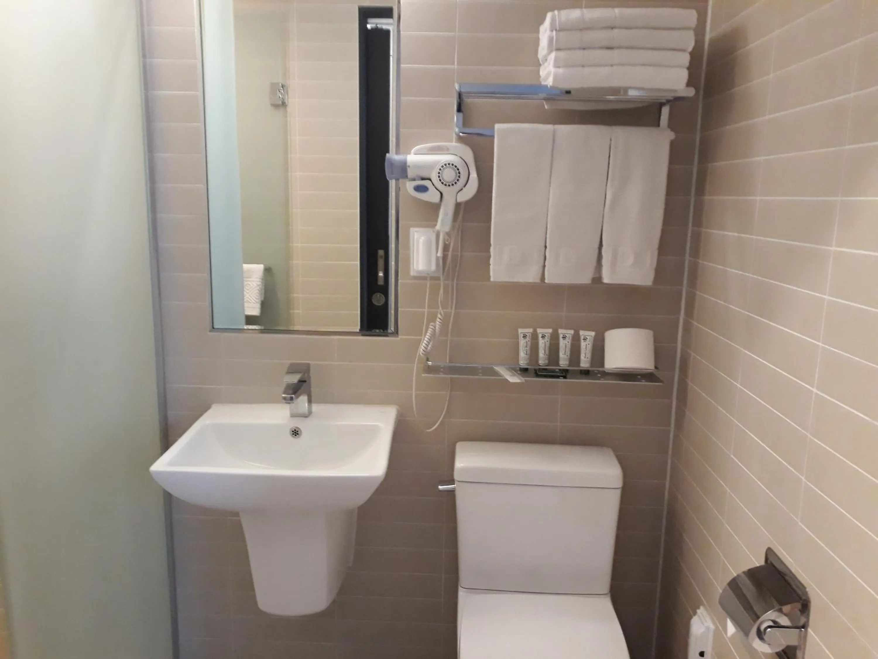 Property building in Grid Inn Hotel