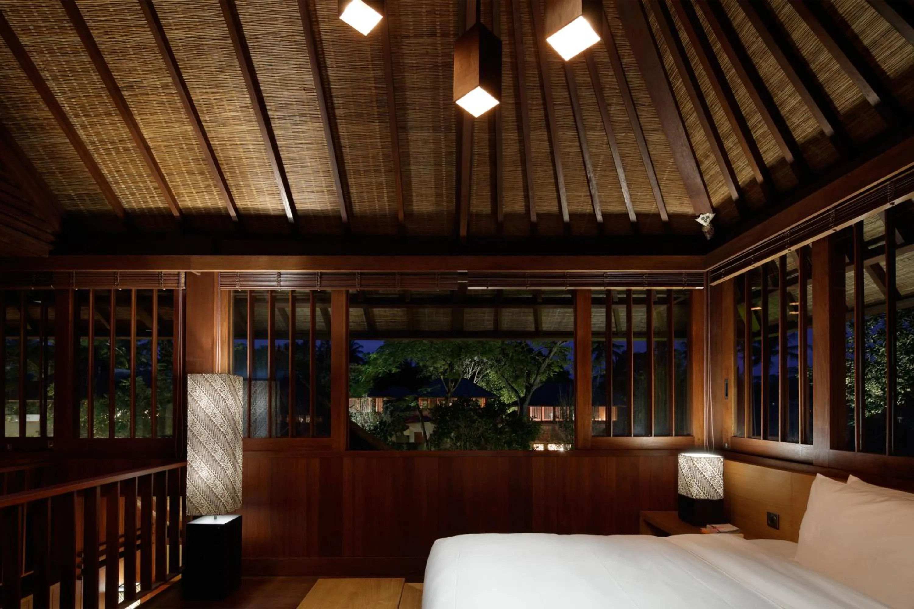 Bed in Hoshinoya Bali