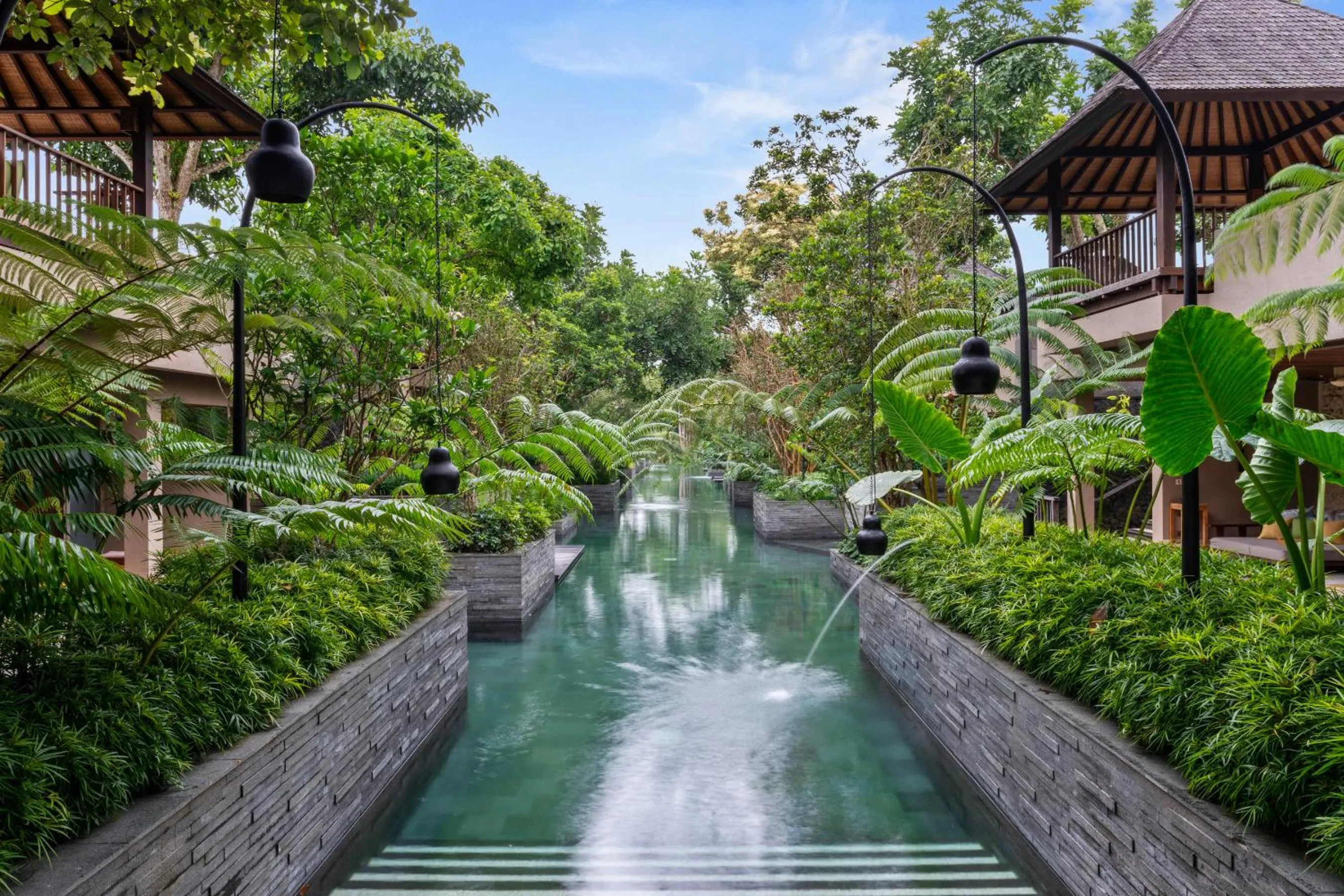 Swimming pool in Hoshinoya Bali
