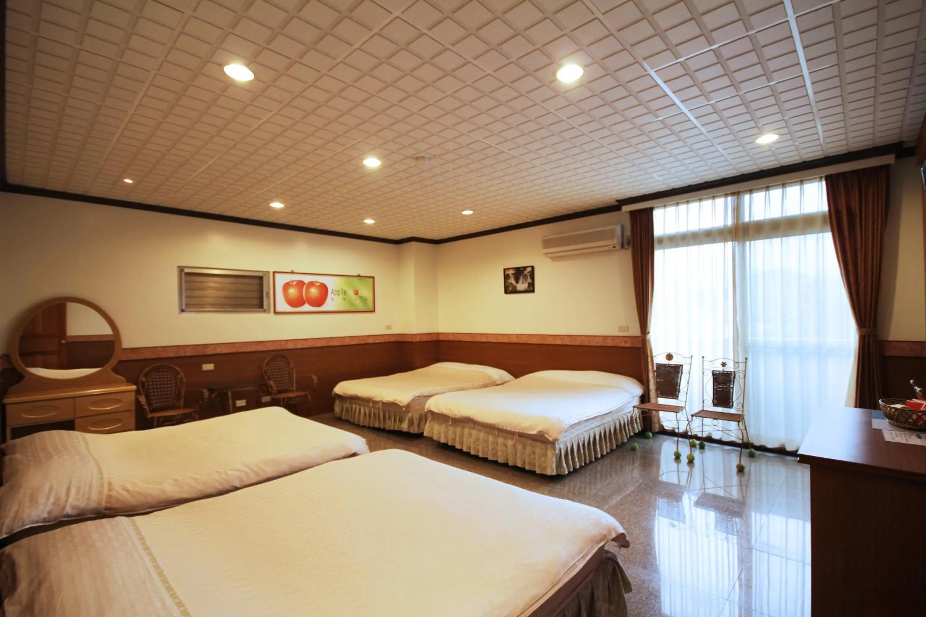 Family Room with Balcony in Pingguo De Jia Du Jia Homestay