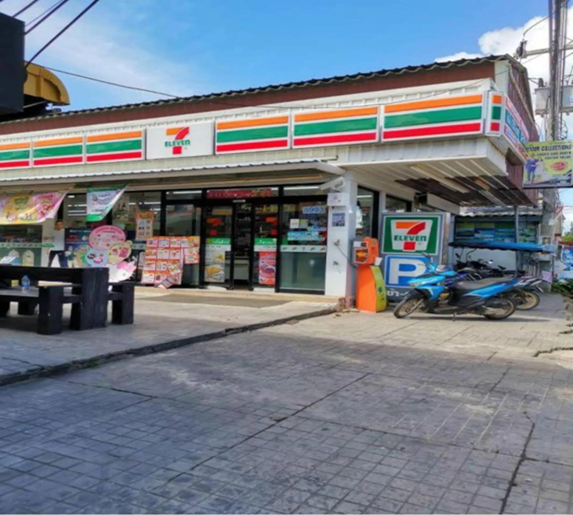 Supermarket/grocery shop in Popular Lanta Resort