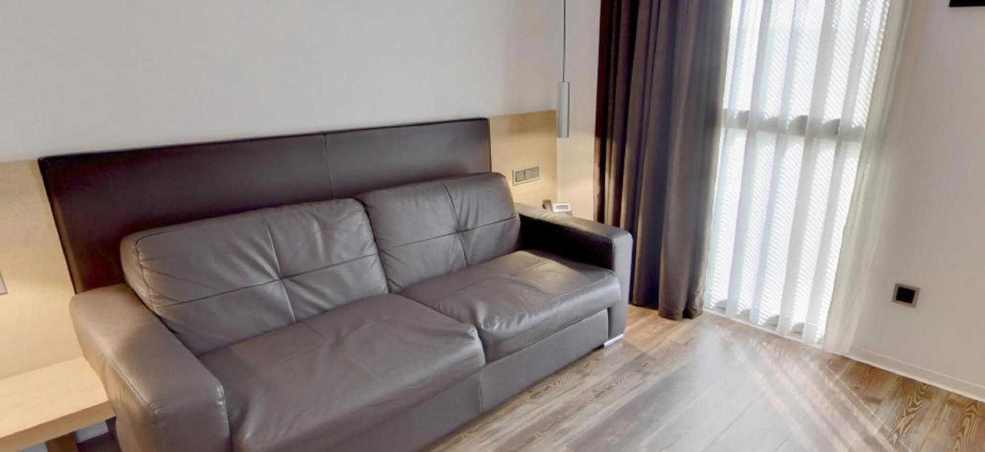 Seating area in SV Chrome