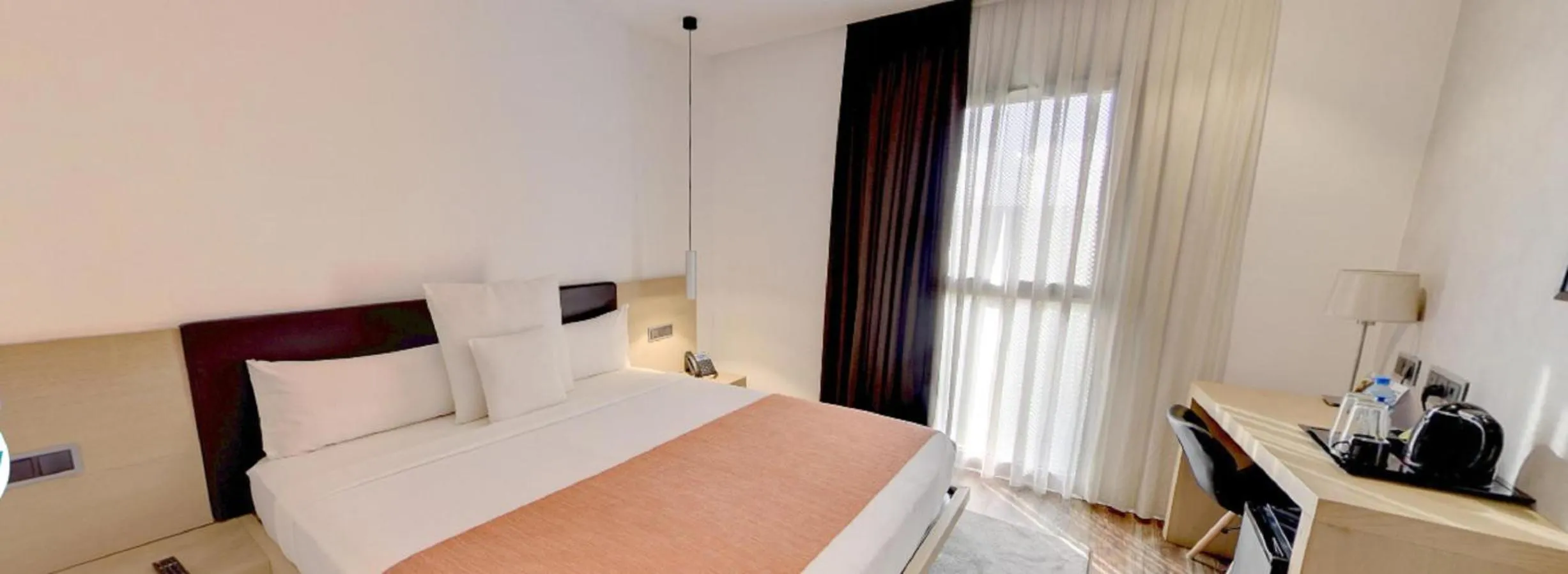 Bedroom, Bed in SV Chrome