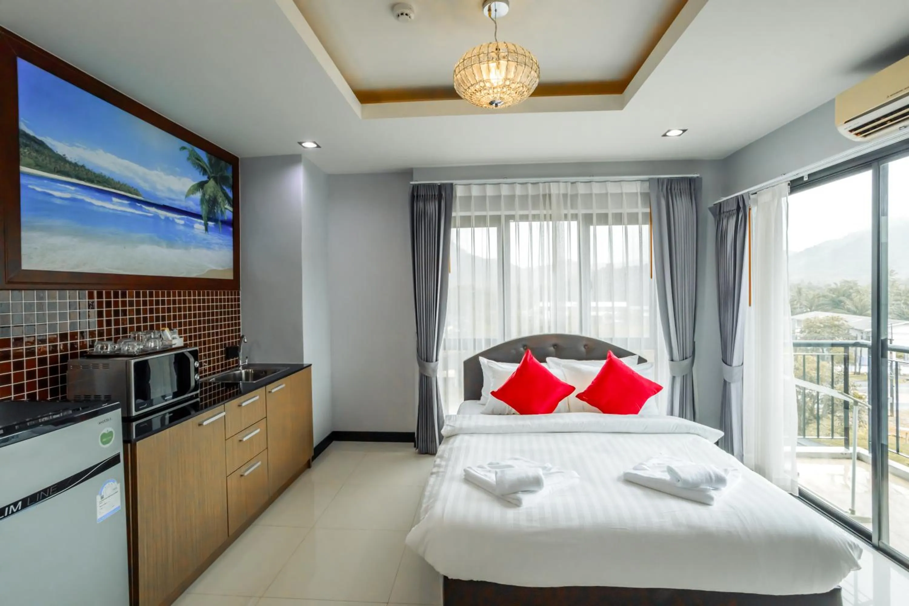 Photo of the whole room, Bed in The Lucky Beach Ao Nang