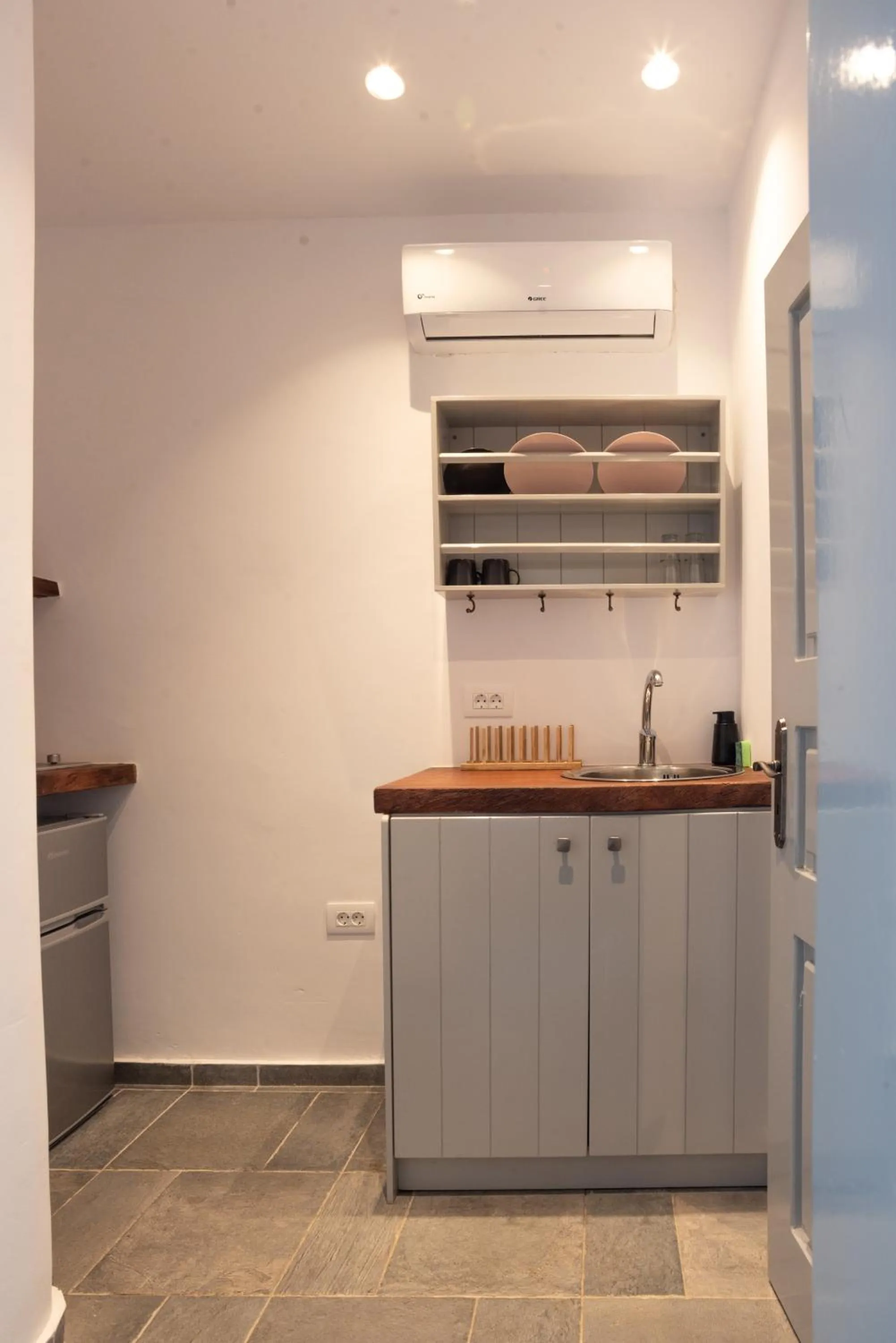 Aletro Cottage Houses