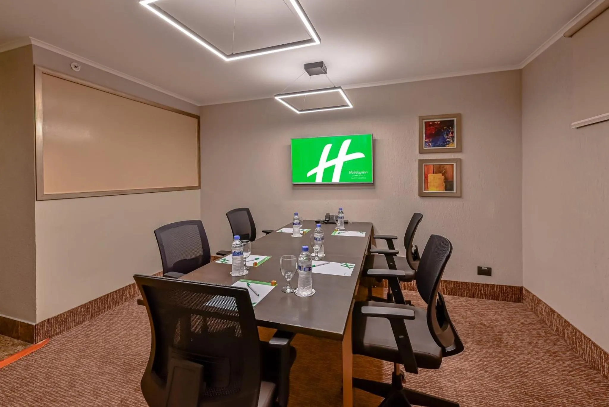 Meeting/conference room in Holiday Inn San Jose La Sabana by IHG