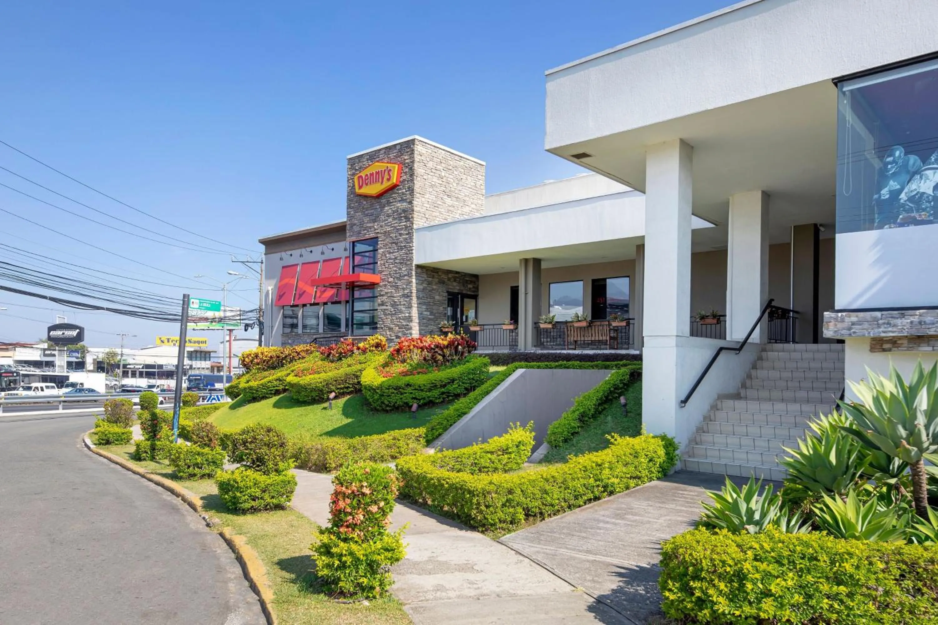Restaurant/places to eat in Holiday Inn San Jose La Sabana by IHG