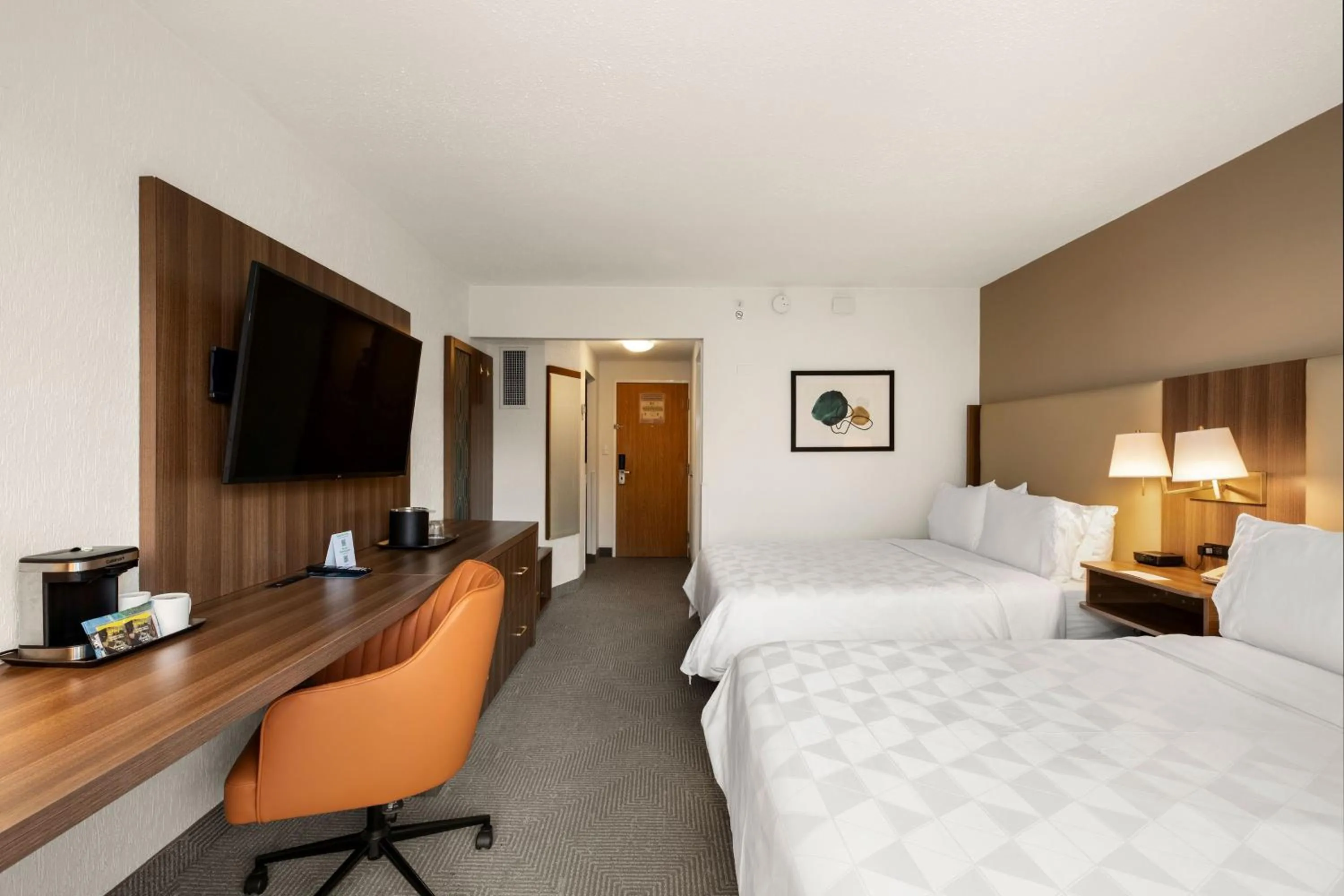 Photo of the whole room, Bed in Holiday Inn San Jose La Sabana by IHG