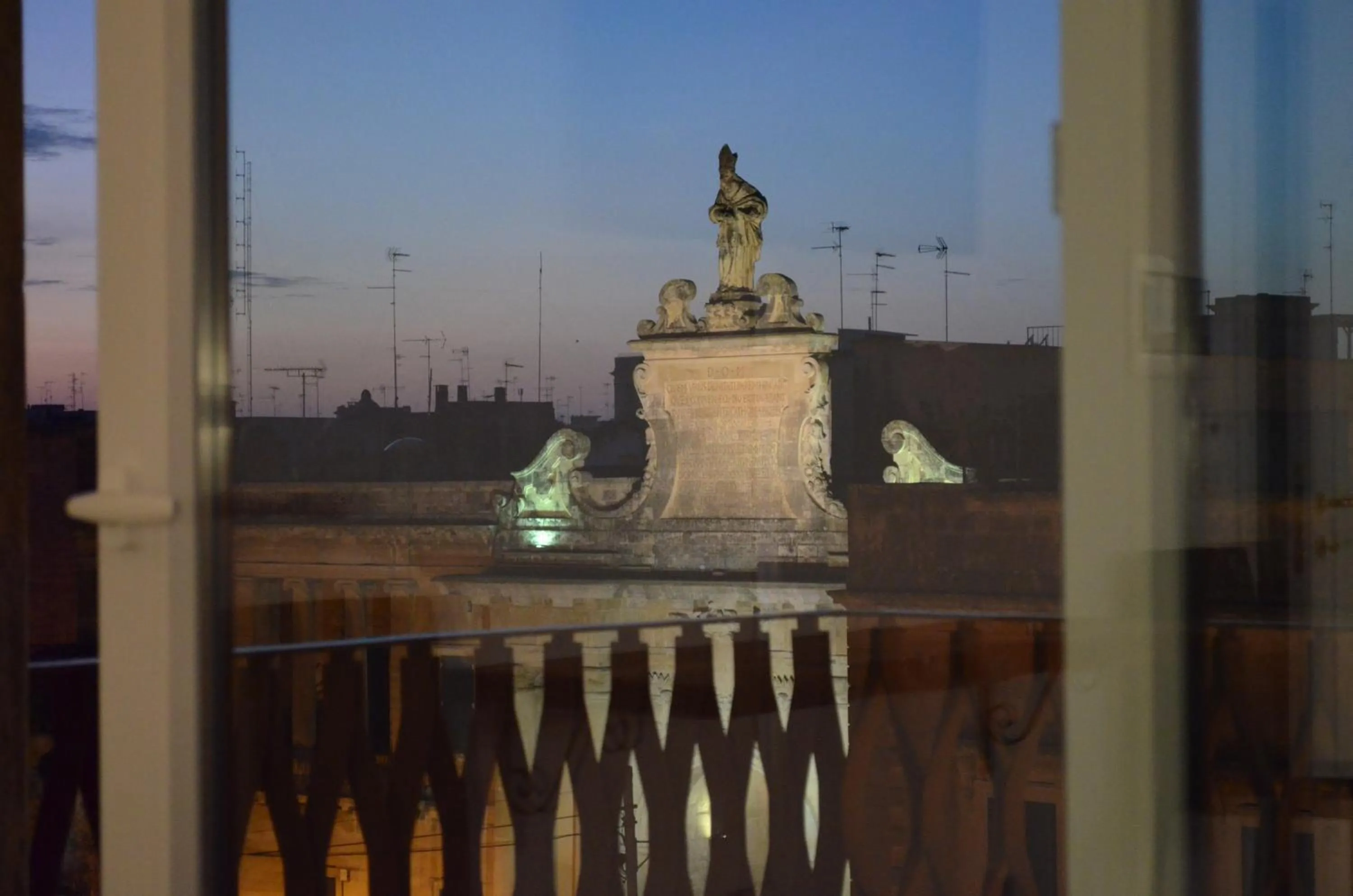 Nearby landmark in Le Caruse