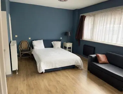 Family Room (6 Adults) in The Pipers Family Room (6 Adults) in The Pipers