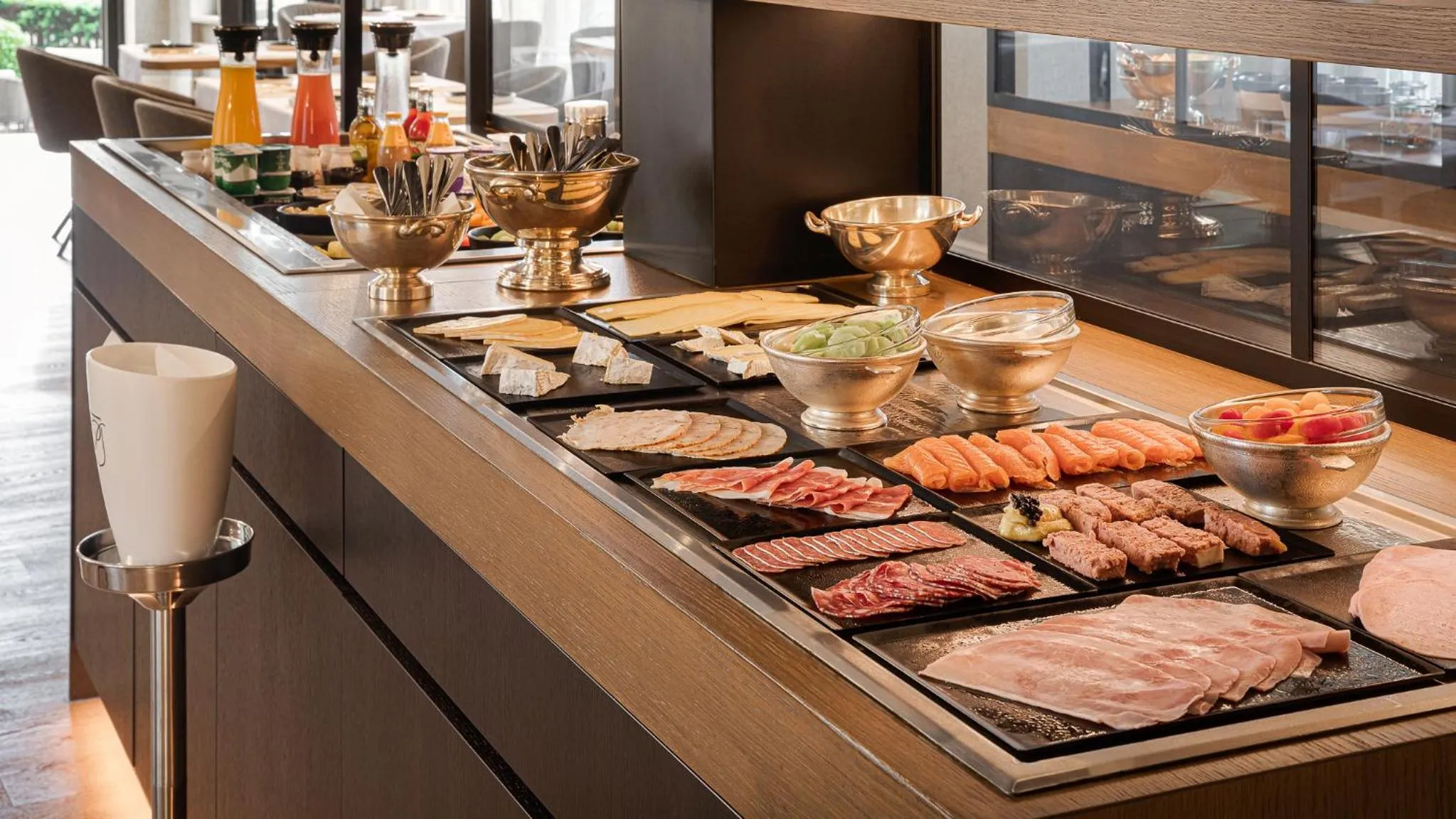 Buffet breakfast in Hotel Britannia