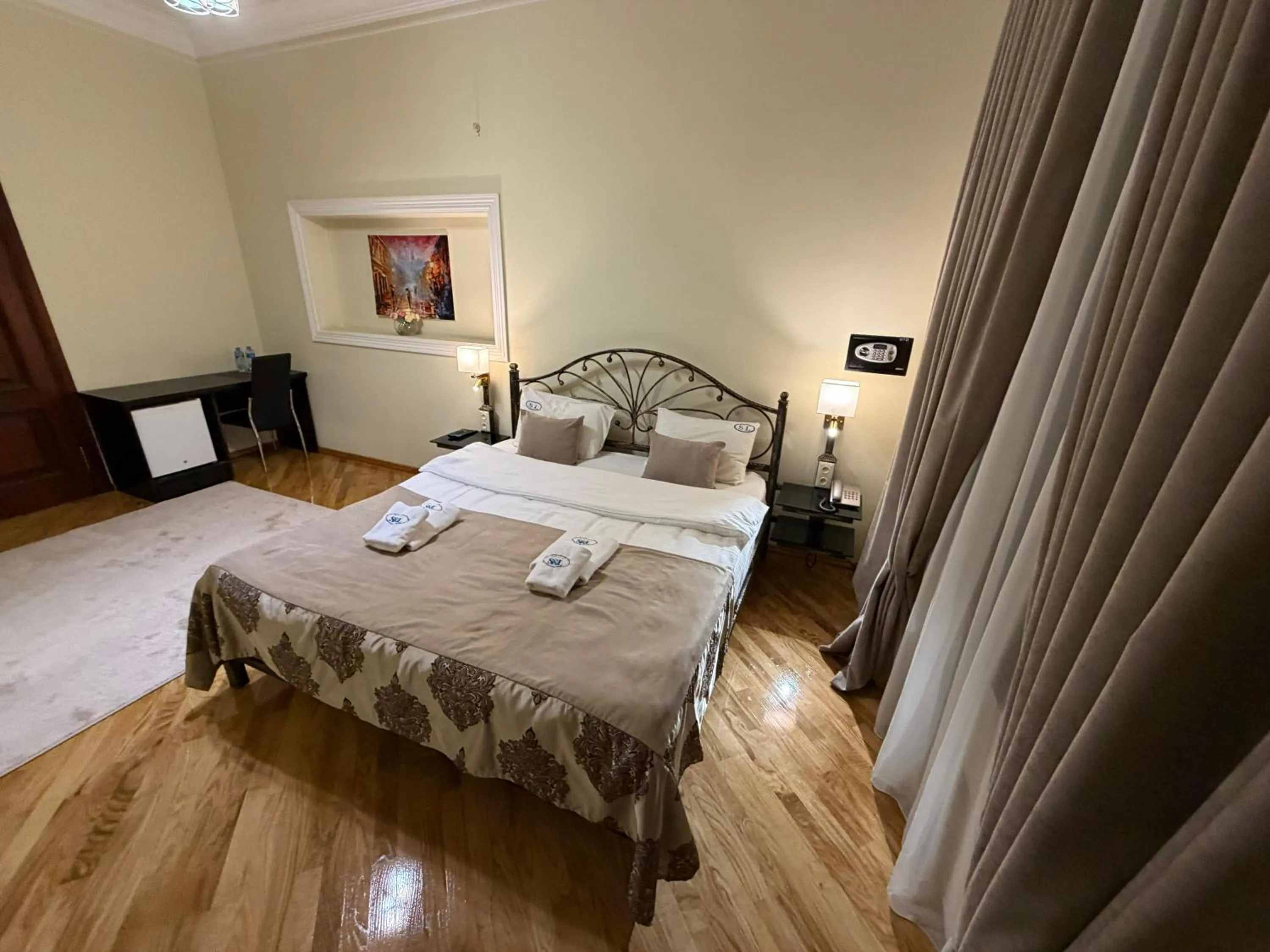 Bedroom, Bed in S&L Boutique Hotel