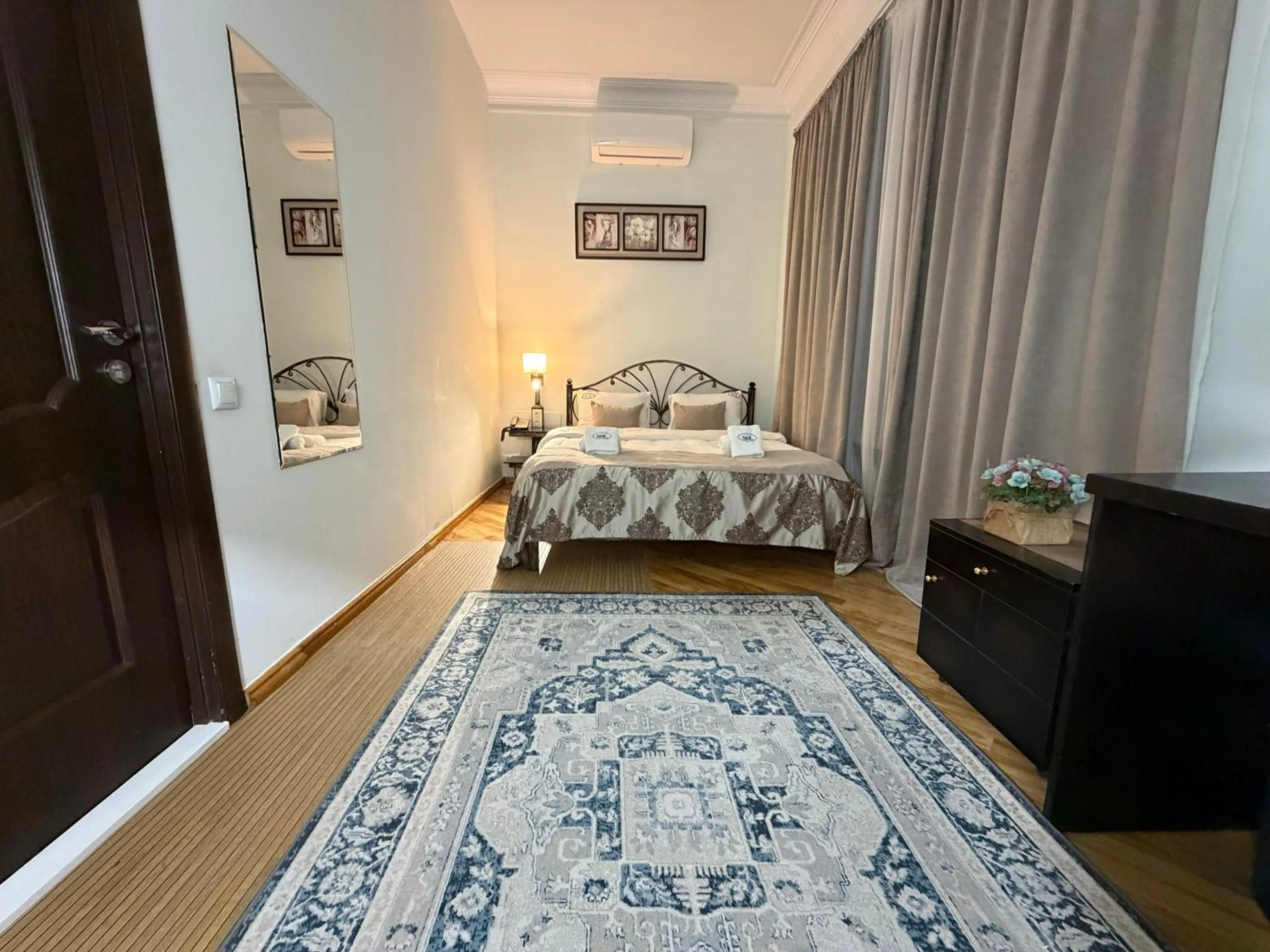 Bedroom, Bed in S&L Boutique Hotel