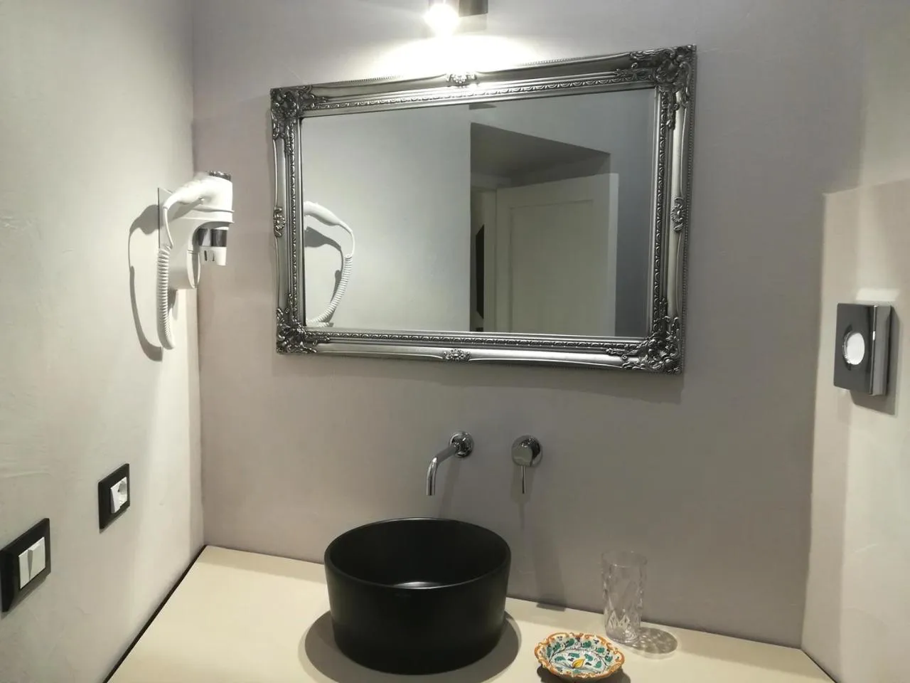 Bathroom in Persiane al Cassaro